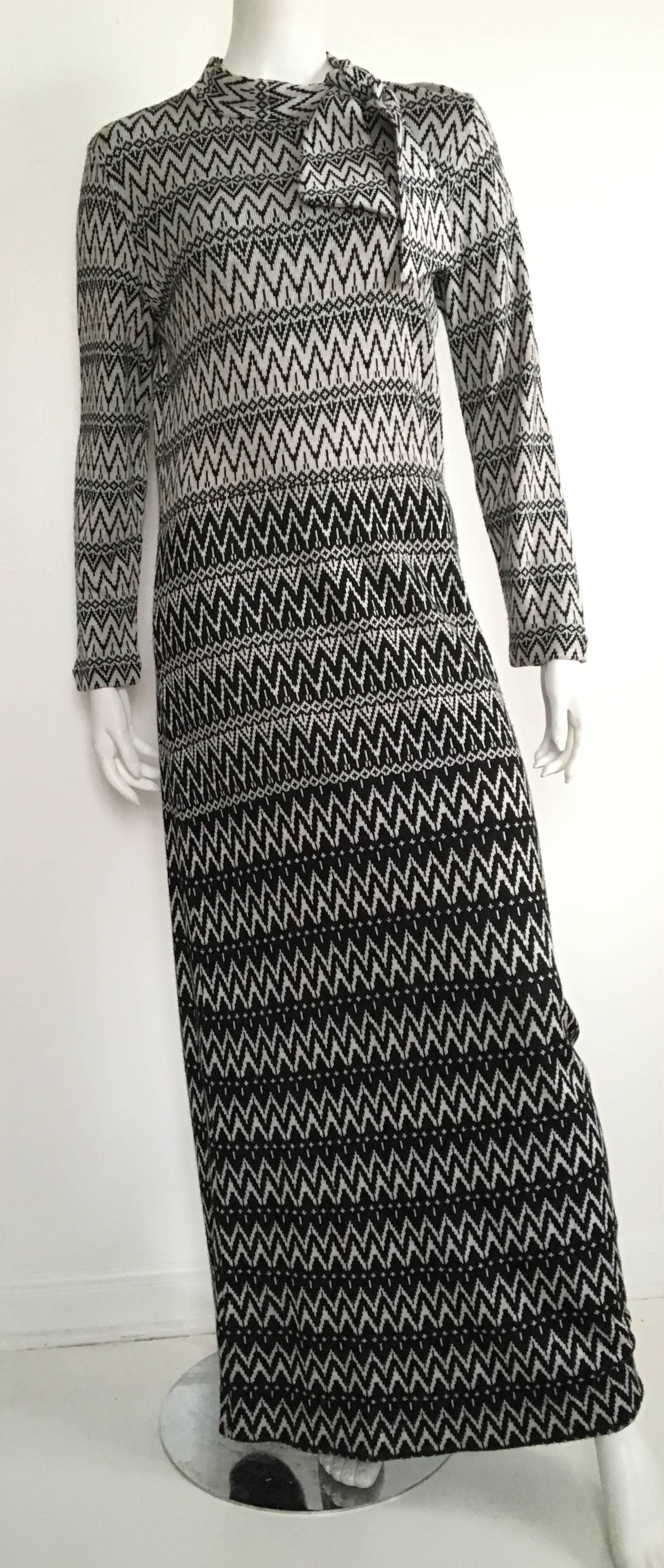 Susan Small 1970s Knit Maxi Long Dress Size 6/8. For Sale 4