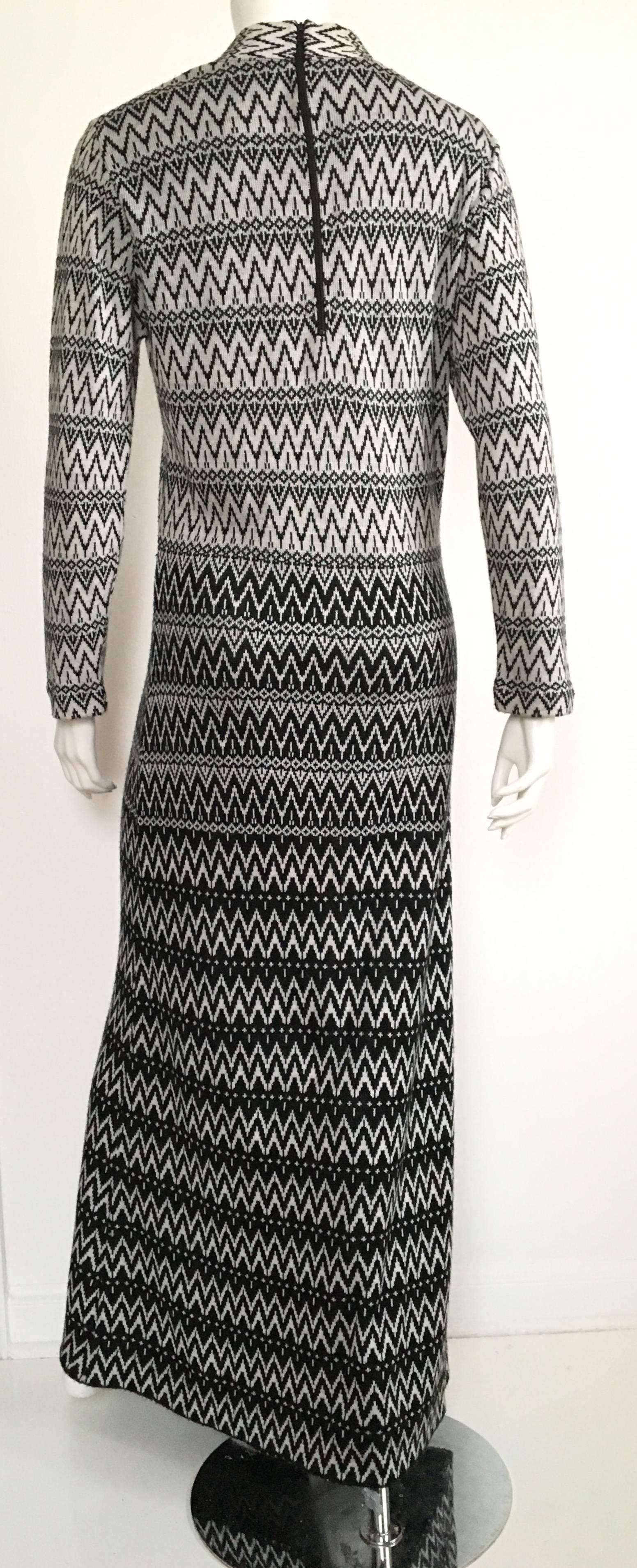 Susan Small 1970s Knit Maxi Long Dress Size 6/8. For Sale 1