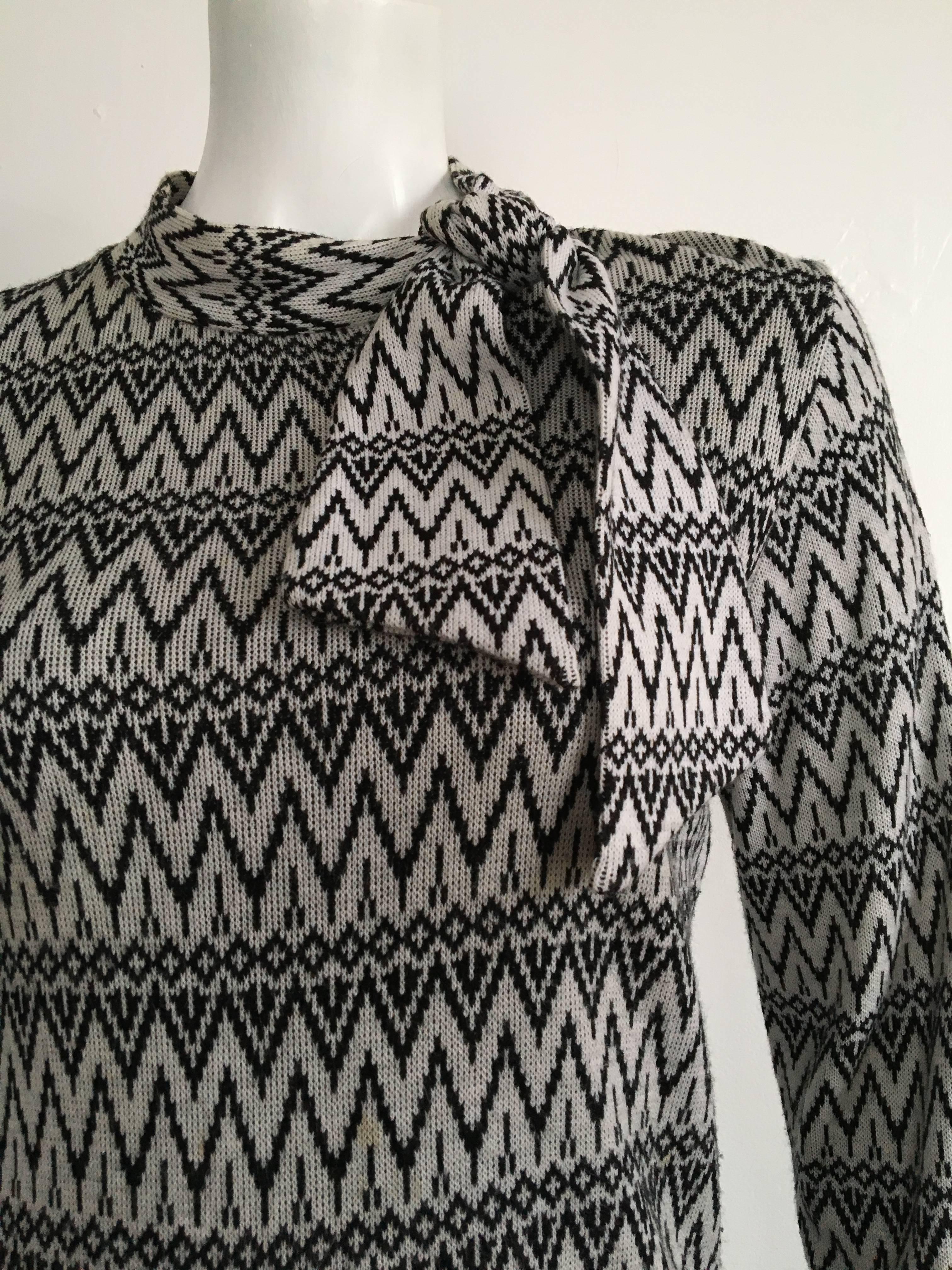 Susan Small 1970s Knit Maxi Long Dress Size 6/8. In Excellent Condition For Sale In Atlanta, GA