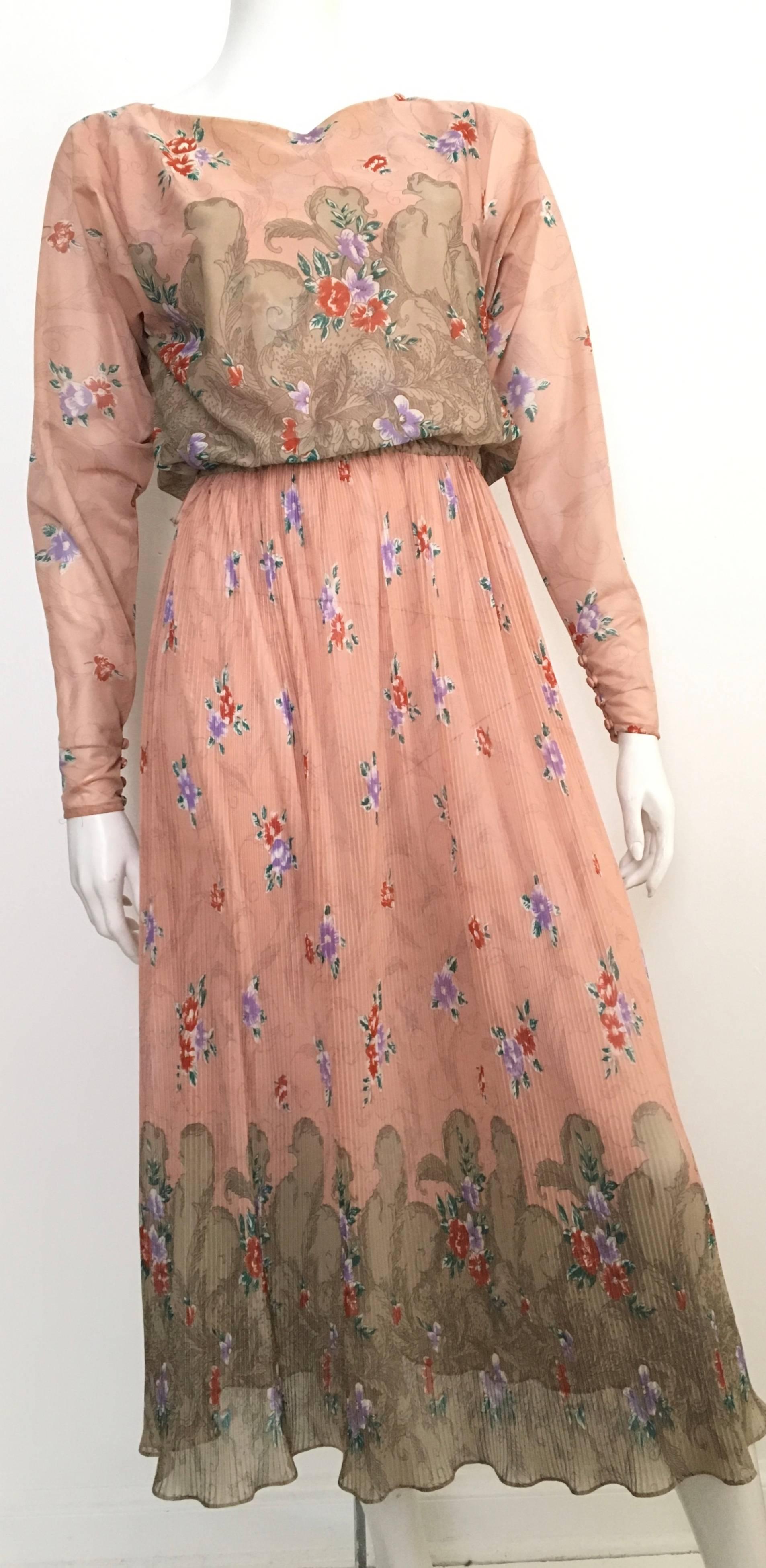 Neiman Marcus Floral Asian Dress Size 4  For Sale 2