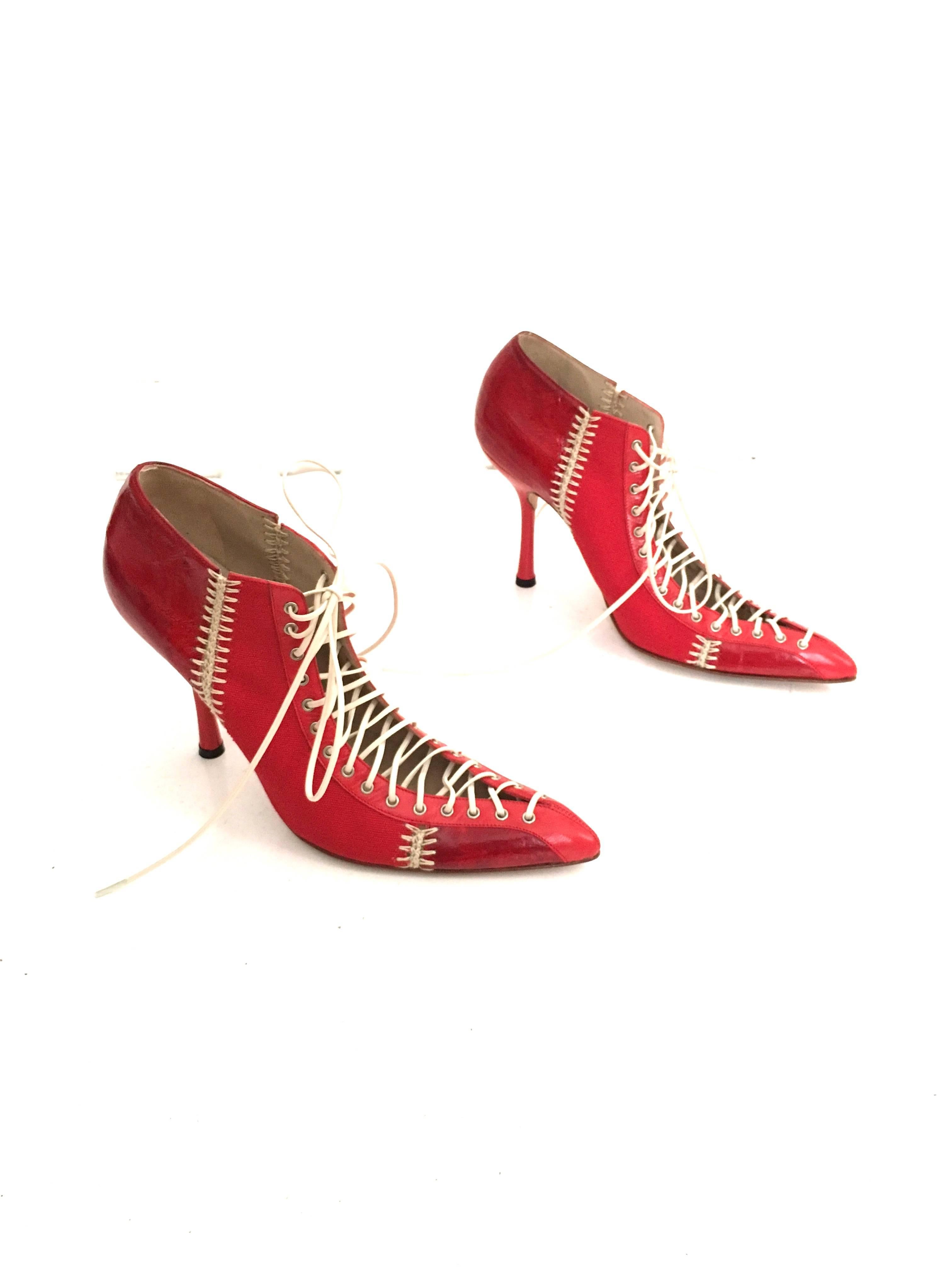 Gianni Versace 2002 Red Patchwork Eel Lace Up Stiletto Size 37. In Excellent Condition For Sale In Atlanta, GA