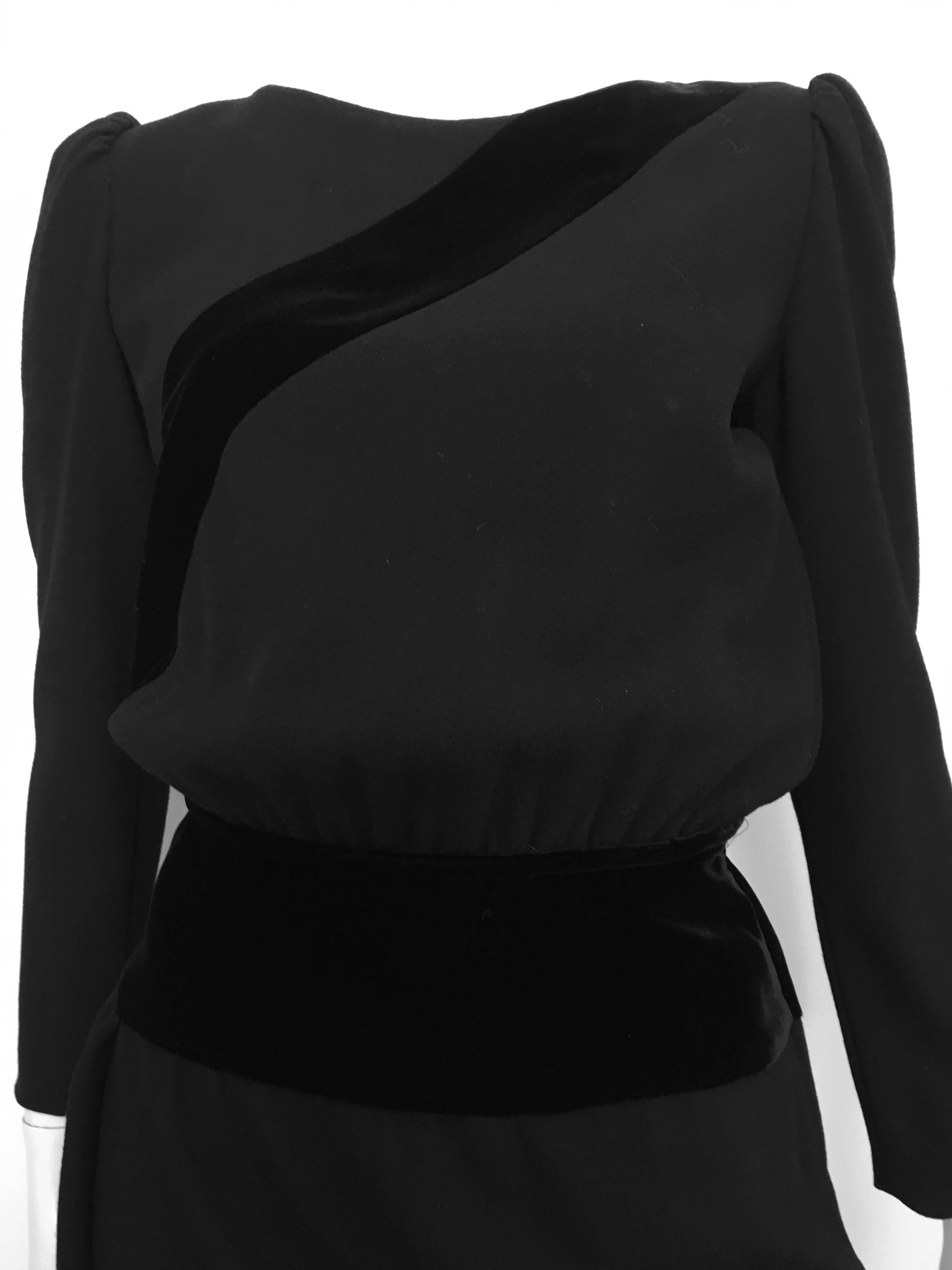 Women's or Men's Valentino Boutique Black Wool Crepe Dress Size 6, 1980s