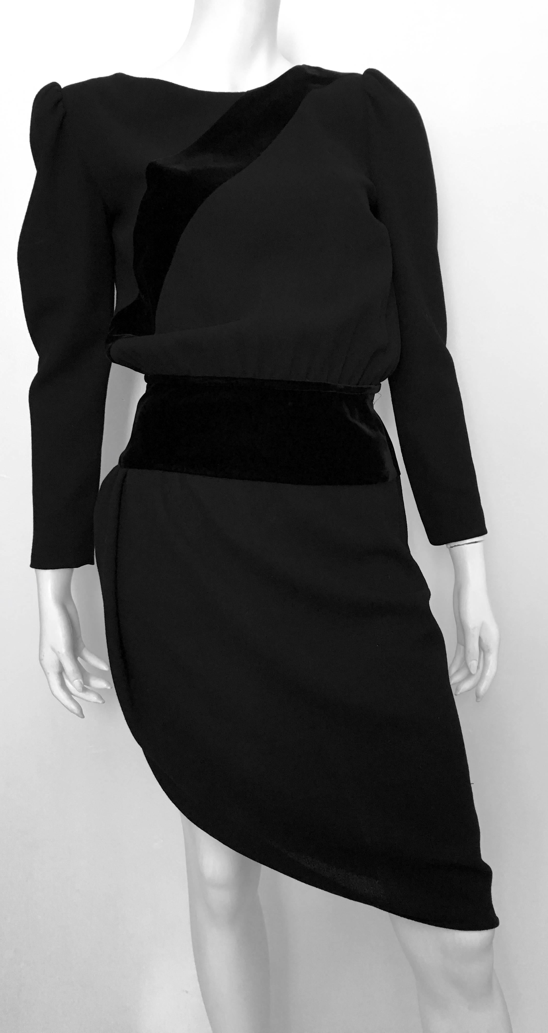 Valentino Boutique Black Wool Crepe Dress Size 6, 1980s 4