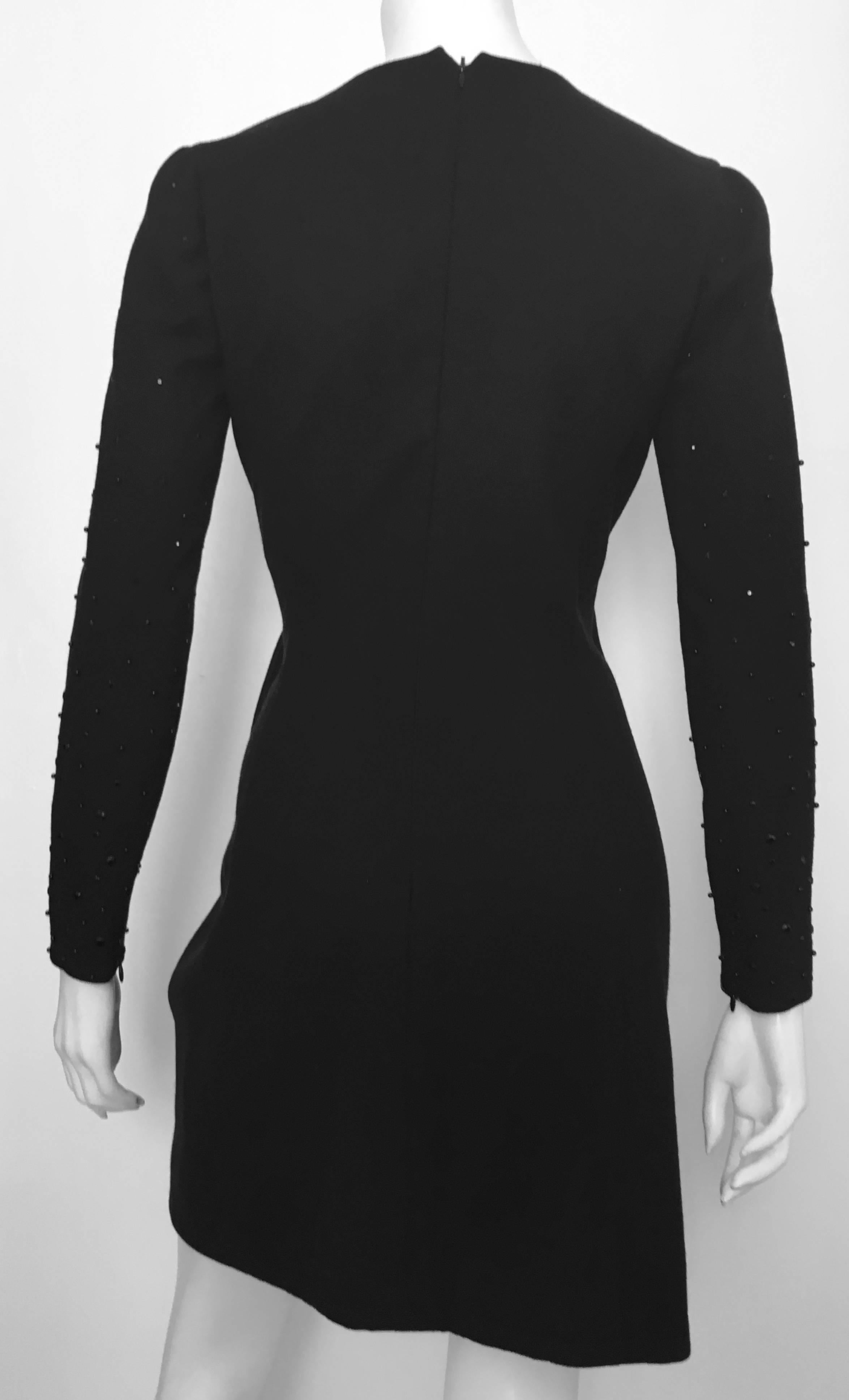 Carolina Herrera for Neiman Marcus Black Wool Cocktail Dress Size 6  In Excellent Condition For Sale In Atlanta, GA