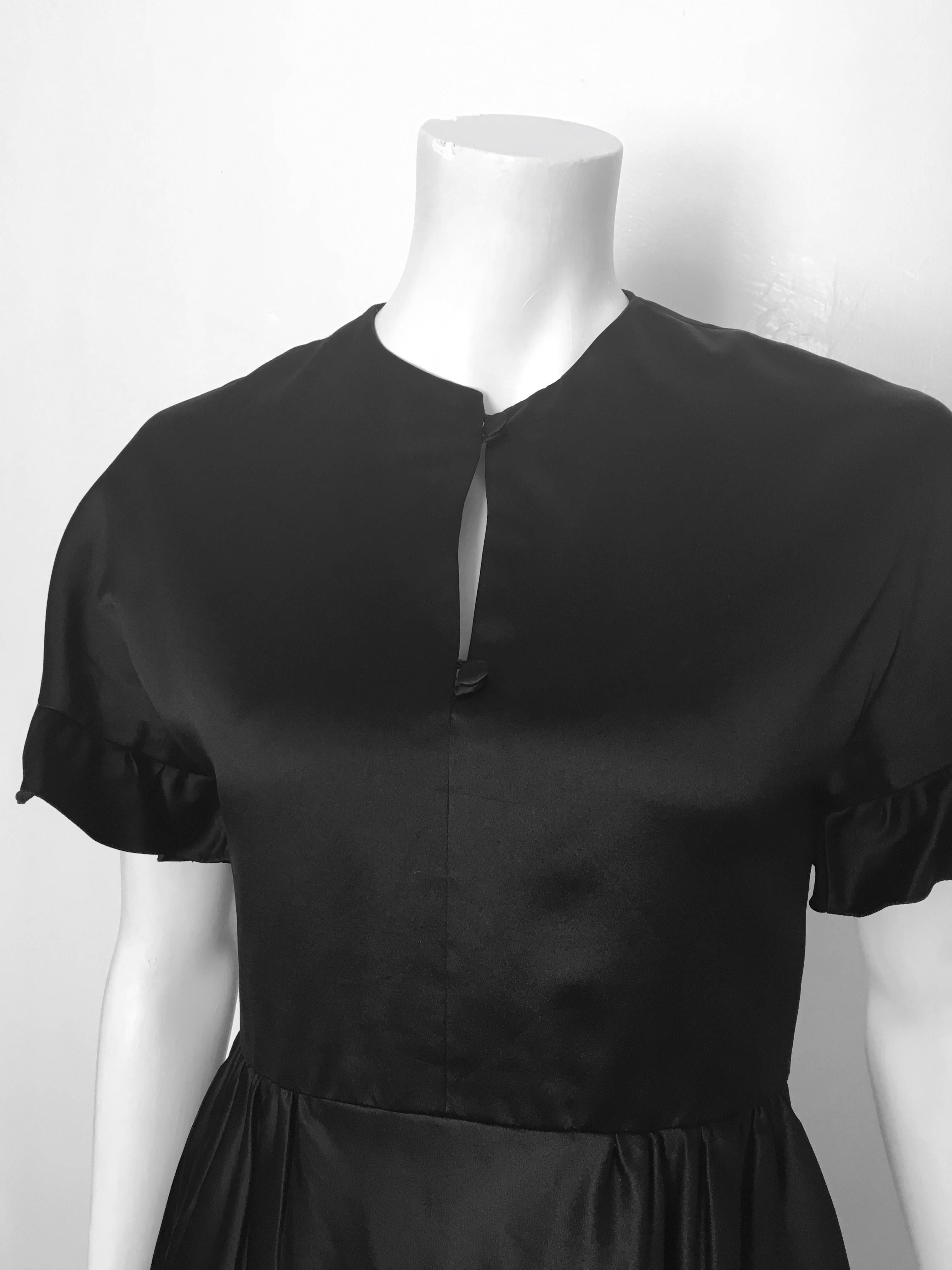Valentino 60s Black Silk Cocktail Dress With Pockets Size 4. 2