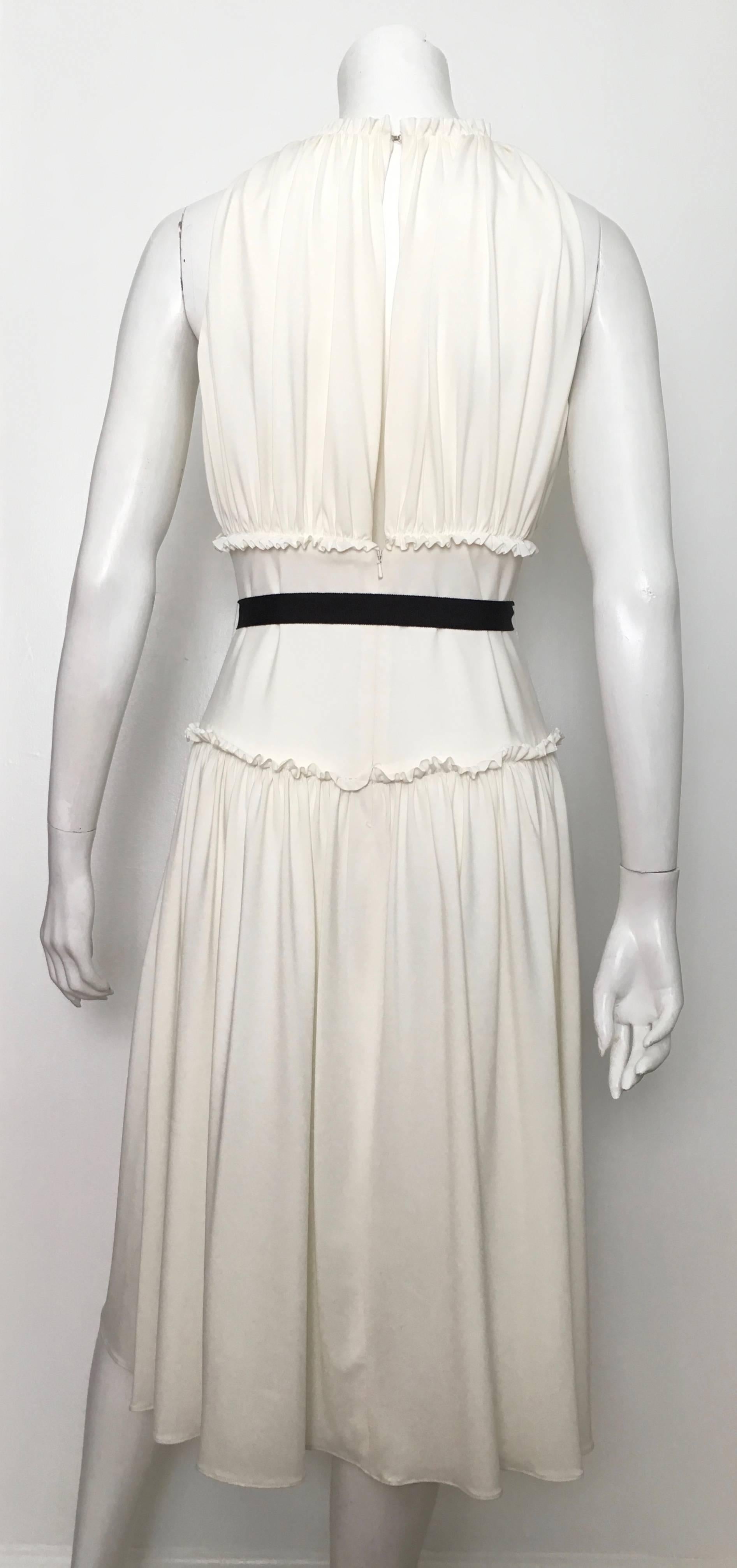 Women's Vera Wang 1990s White Jersey Sleeveless Dress Size 8. For Sale
