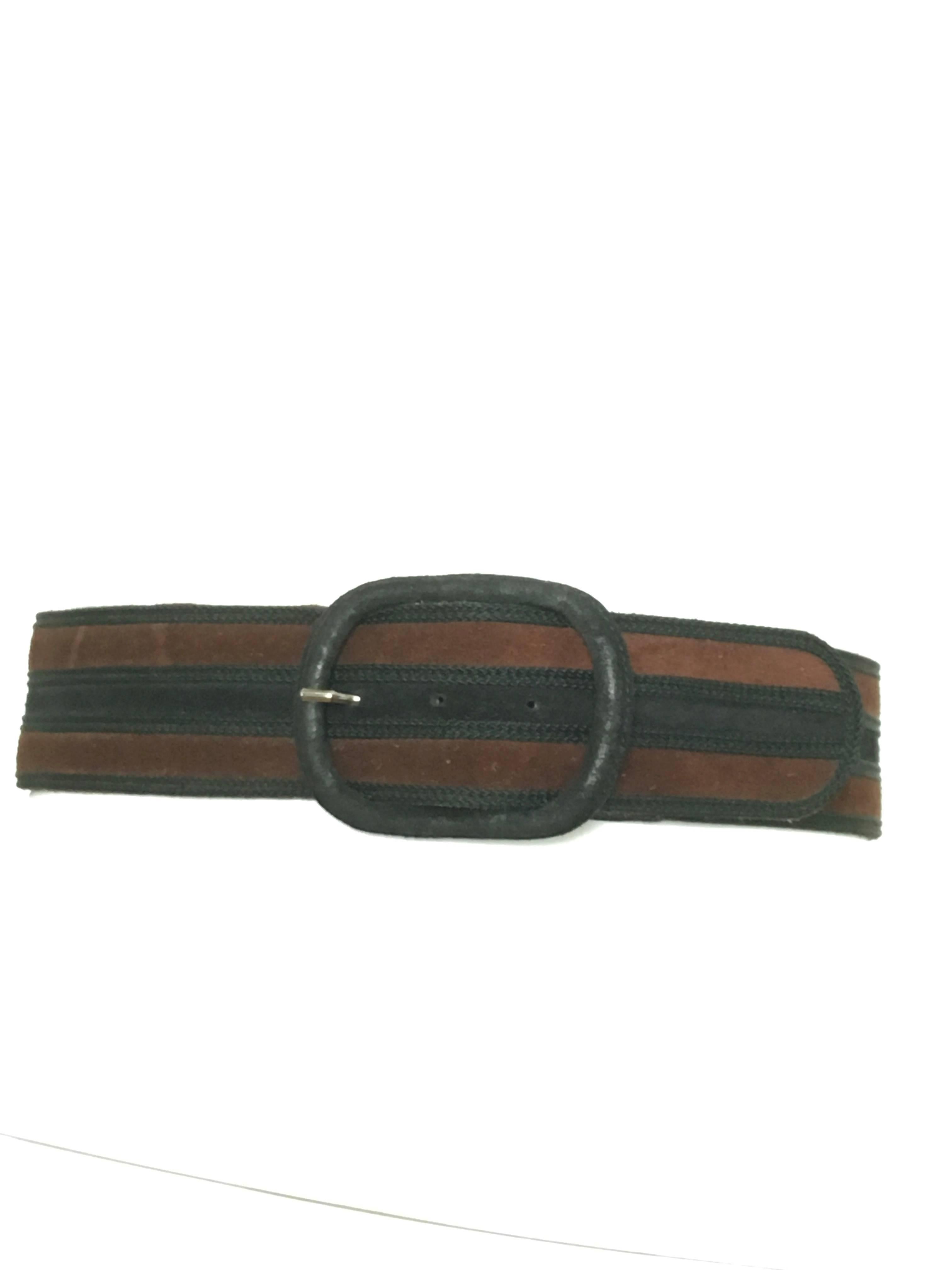 Yves Saint Laurent Belt Size Small. In Excellent Condition In Atlanta, GA
