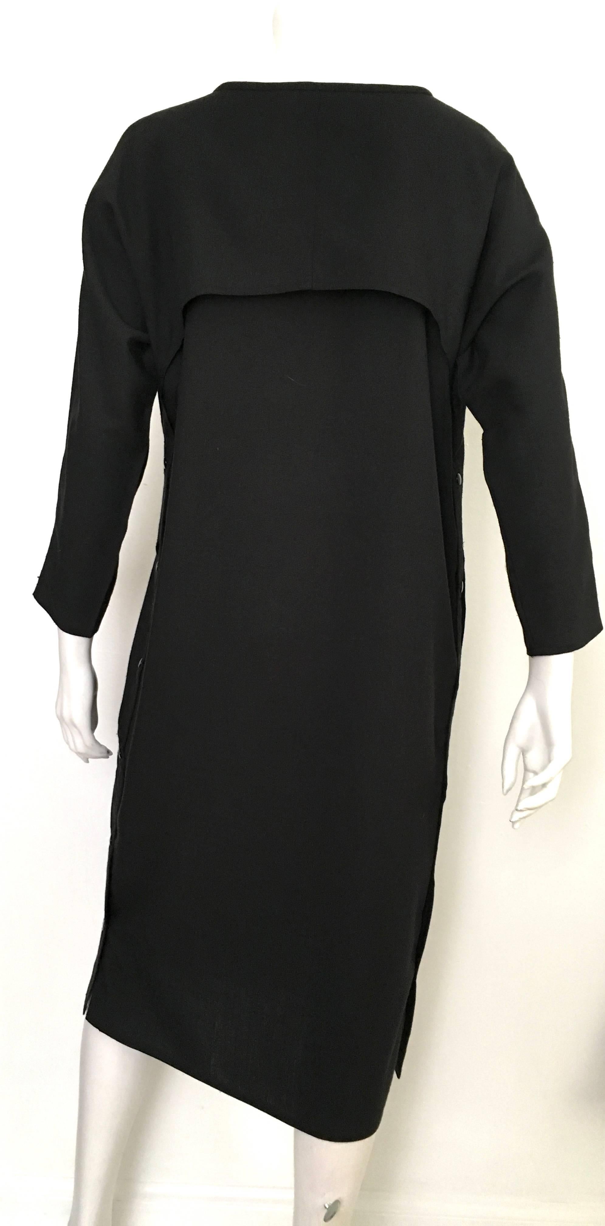 Women's or Men's Geoffrey Beene Black Linen Dress With Pockets Size 12. For Sale
