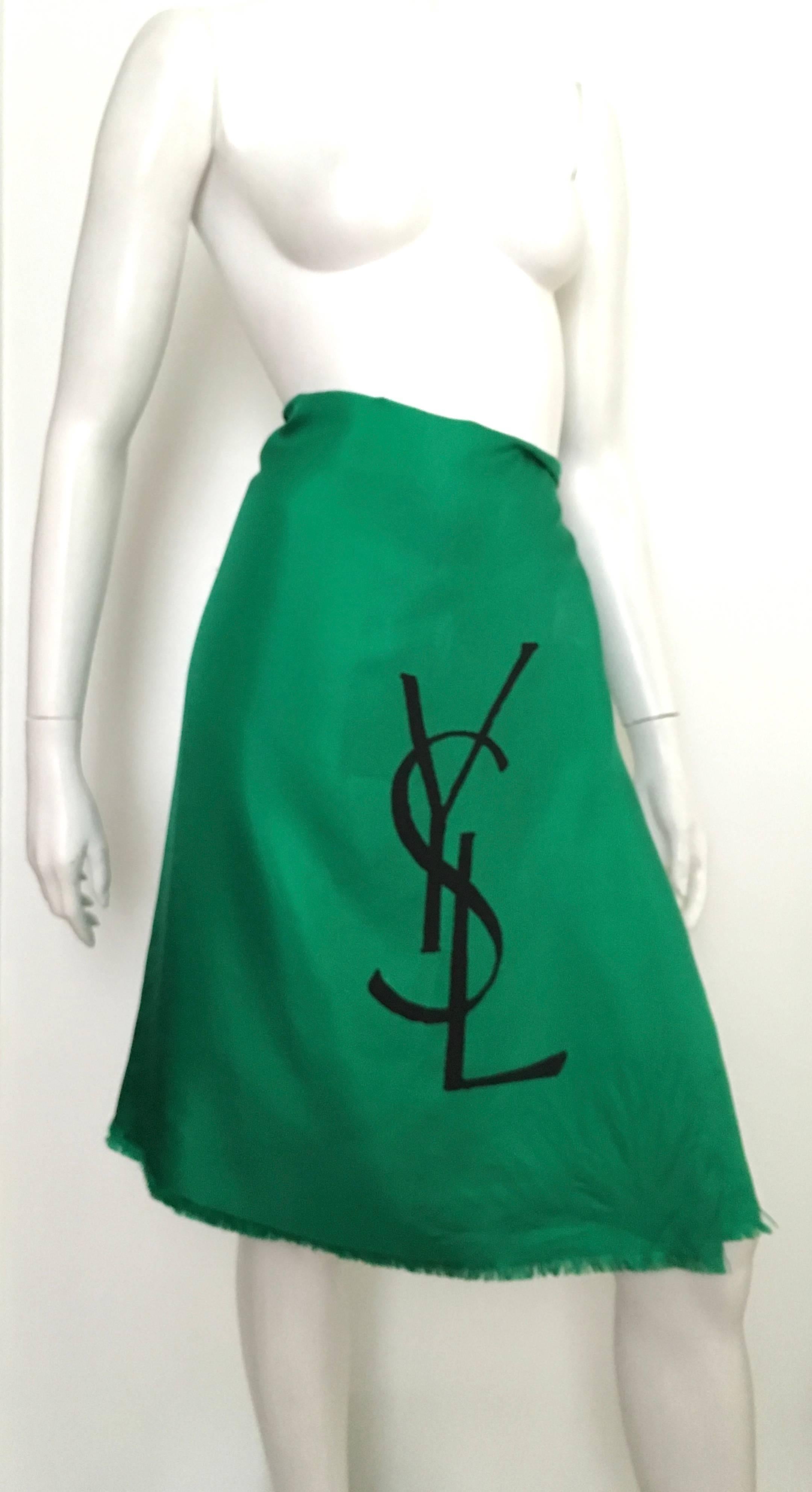 Yves Saint Laurent Emerald Green Silk Large Scarf. In Good Condition In Atlanta, GA