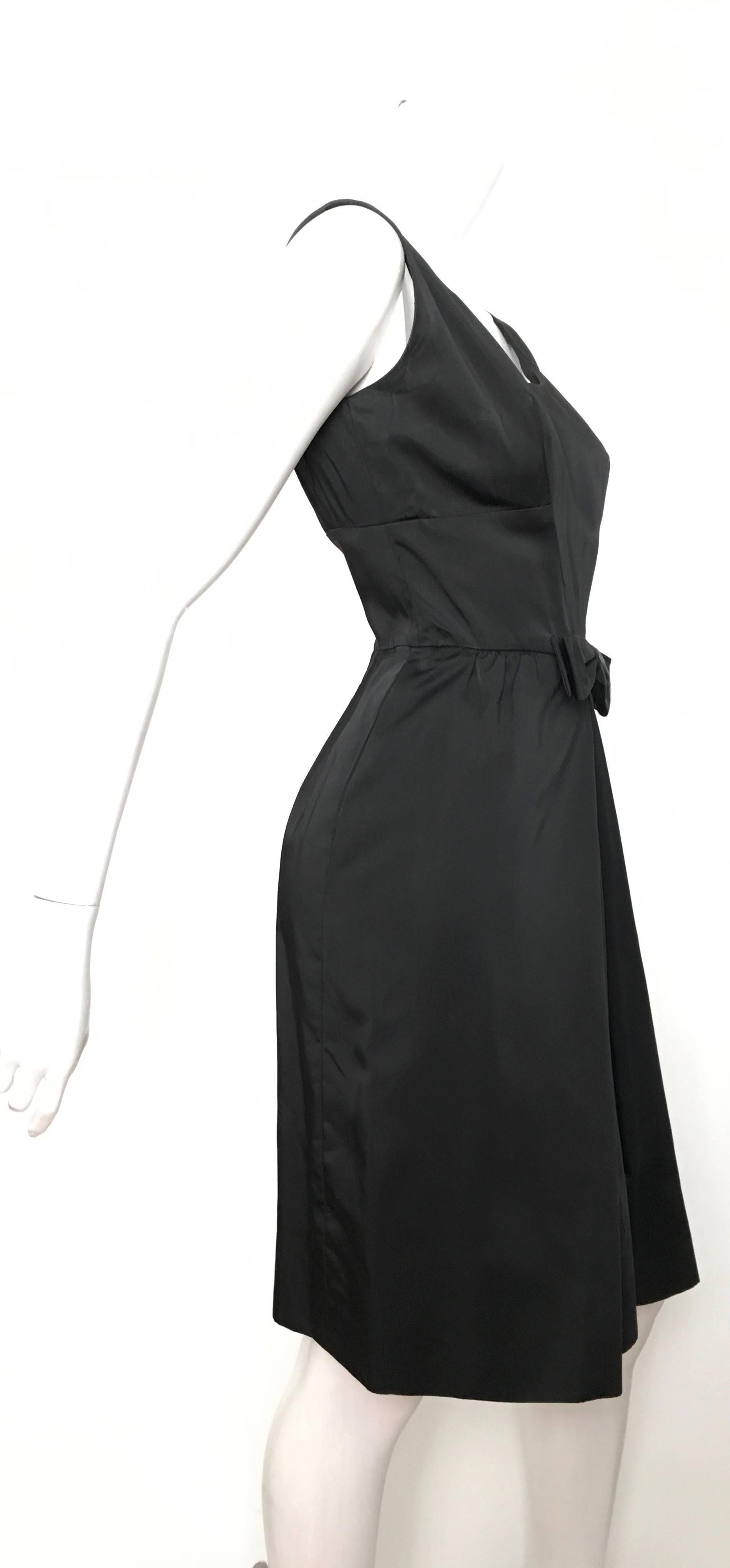 Silk 1950s Little Black Dress Size 4. In Excellent Condition For Sale In Atlanta, GA