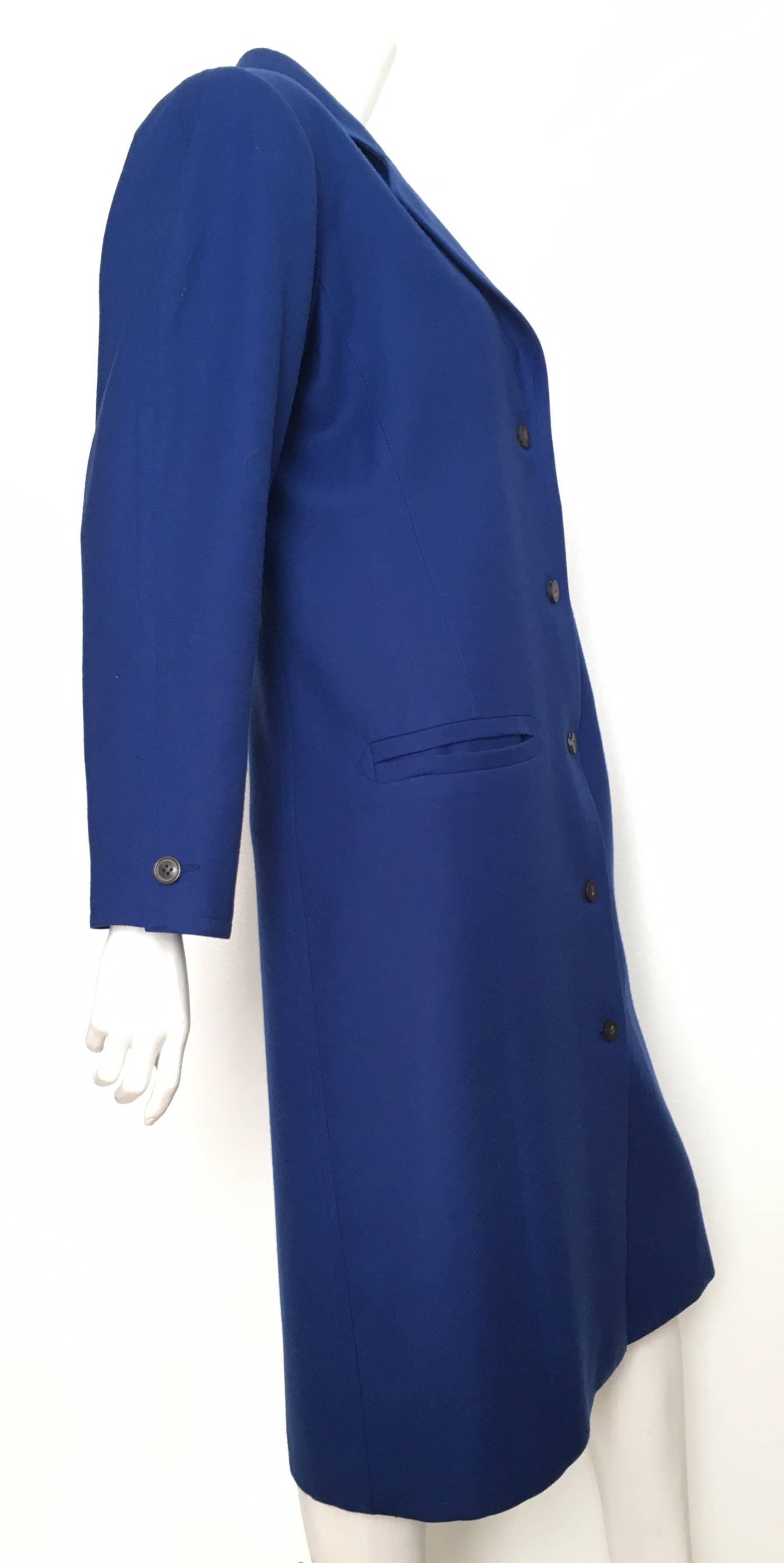 Yves Saint Laurent Yves Klein Blue Wool Coat Size 8. In Excellent Condition In Atlanta, GA