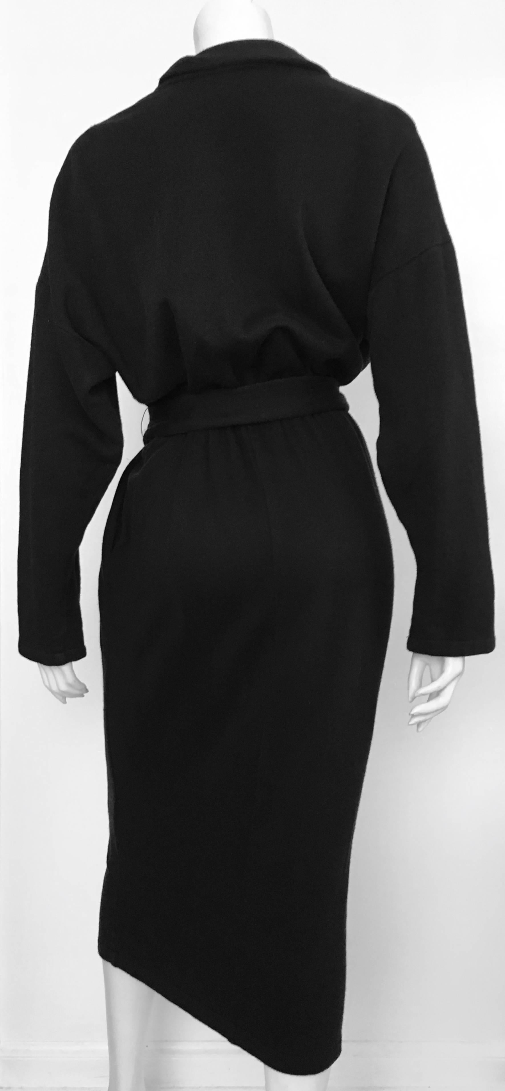 Norma Kamali 1980s Black Cotton Snap Button Dress With Pockets Size Large. For Sale 1