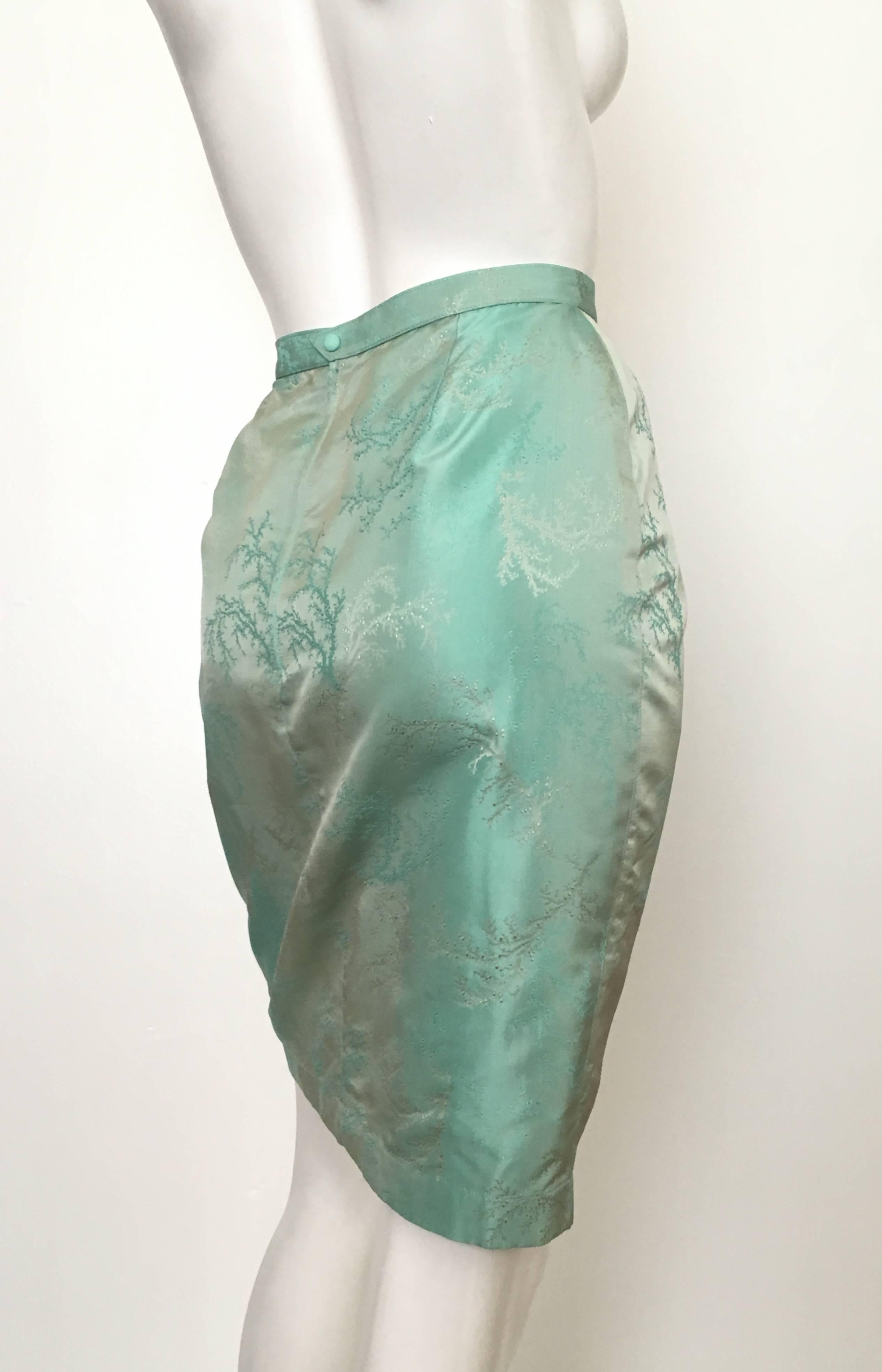 Thierry Mugler Iridescent Aqua Skirt Size 4/6. In Excellent Condition For Sale In Atlanta, GA
