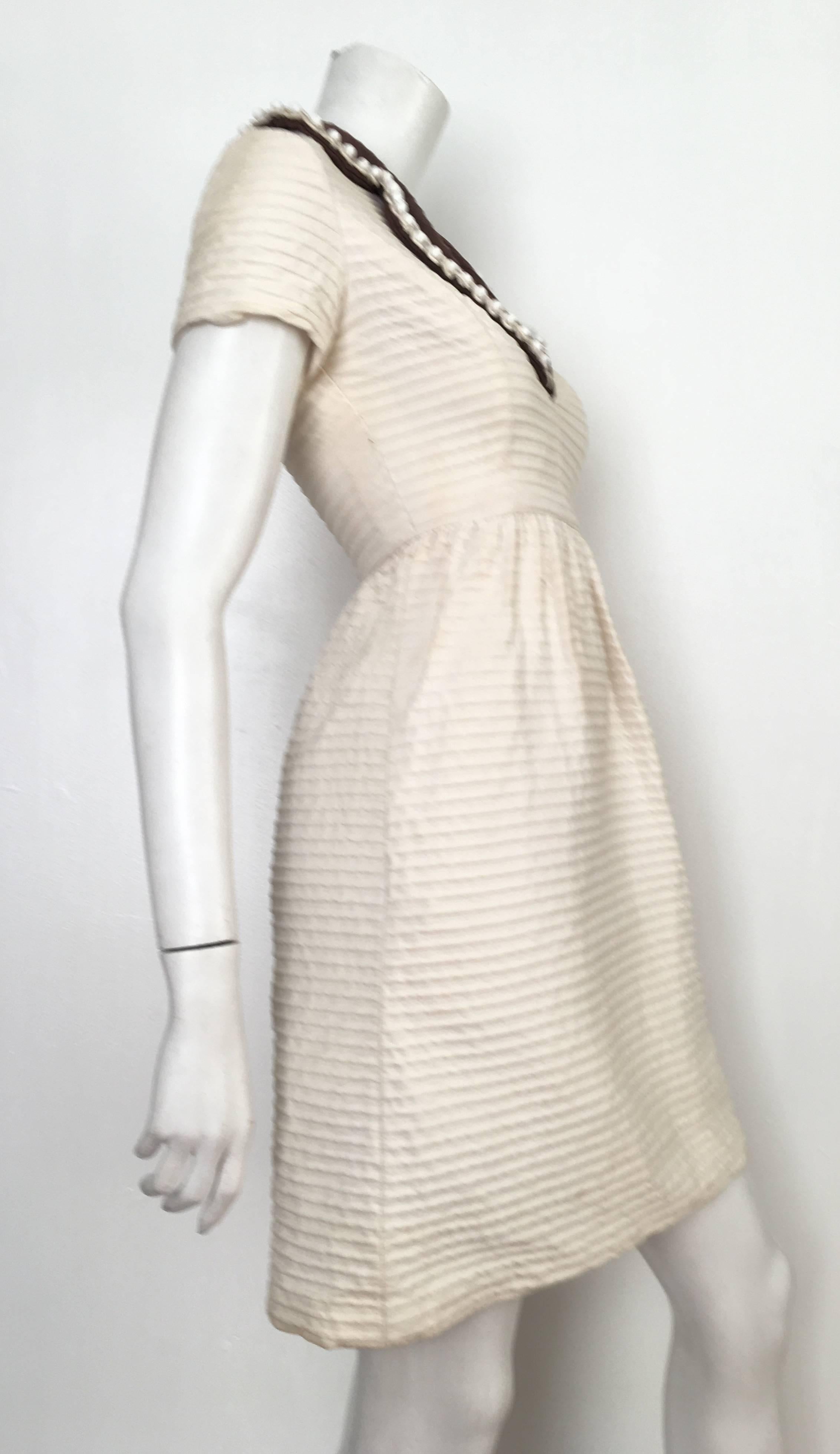 Oscar de la Renta Cotton Dress with Pockets Size 2. In Good Condition For Sale In Atlanta, GA