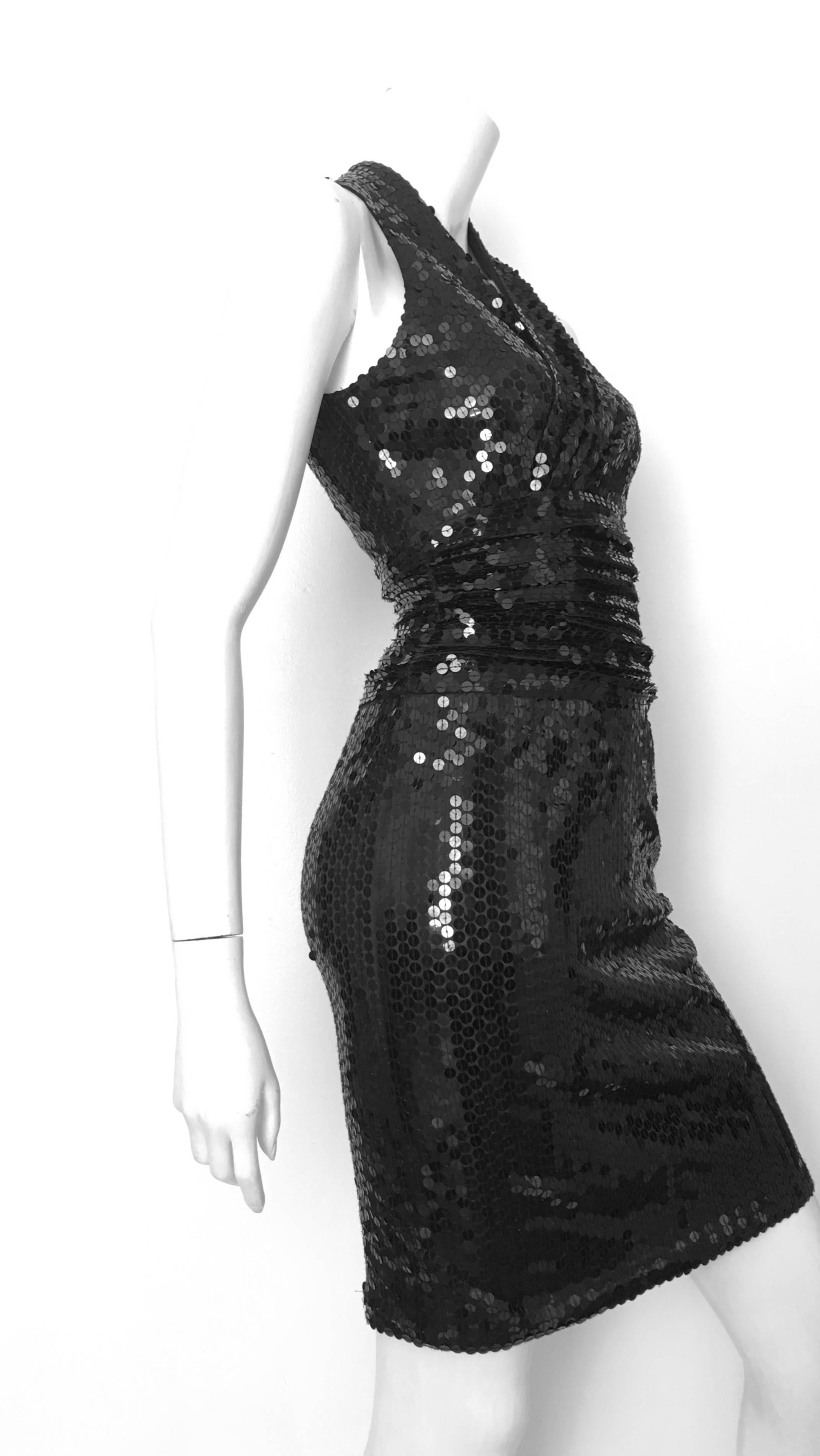 Oleg Cassini Black Sequin Cocktail Evening Dress Size 4.  In Excellent Condition For Sale In Atlanta, GA
