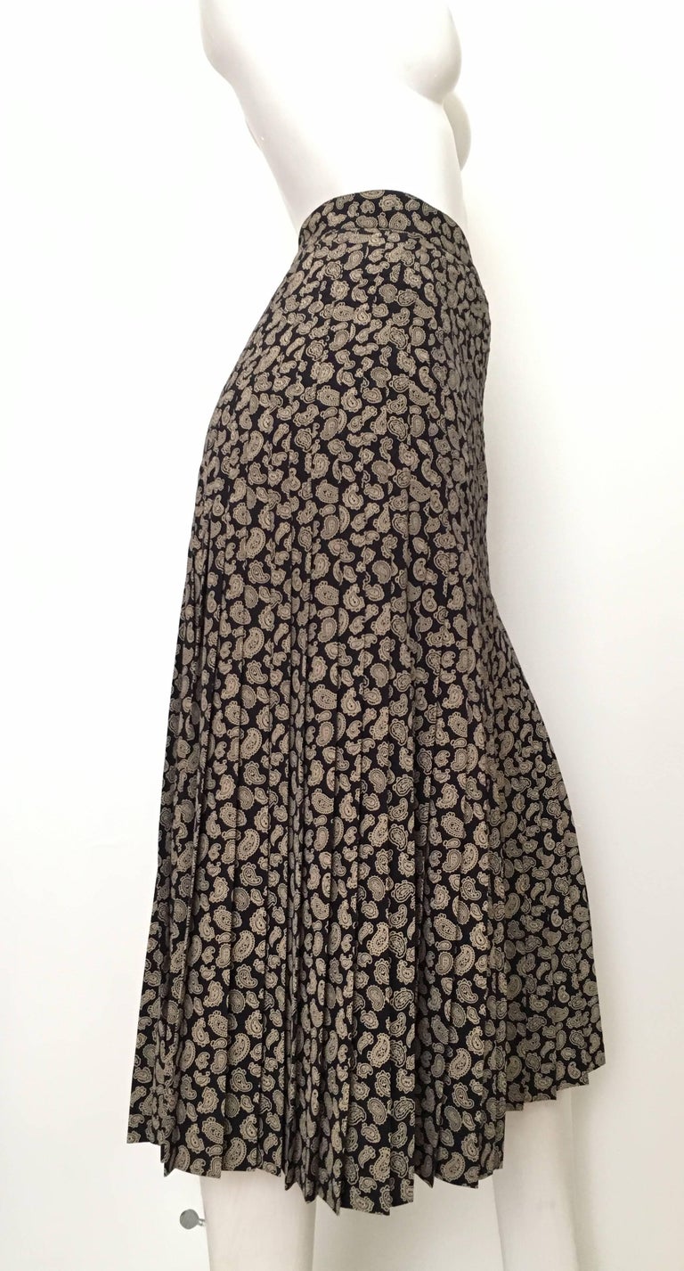 Valentino 1980s Navy Paisley Pleated Silk Skirt Size 6. at 1stDibs