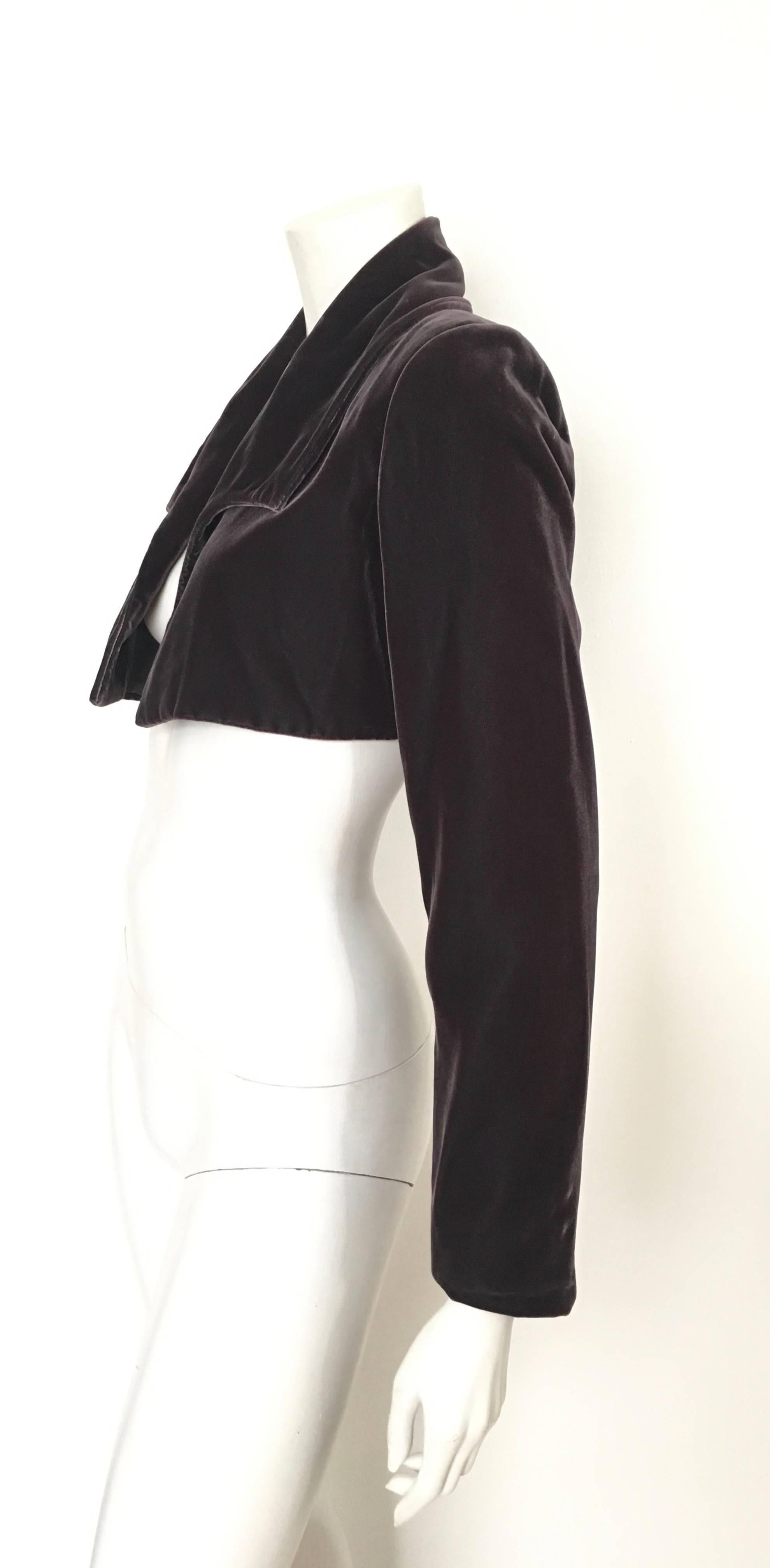 Donald Deal for Neiman Marcus Cropped Silk Velvet Jacket Size 6.  For Sale 2