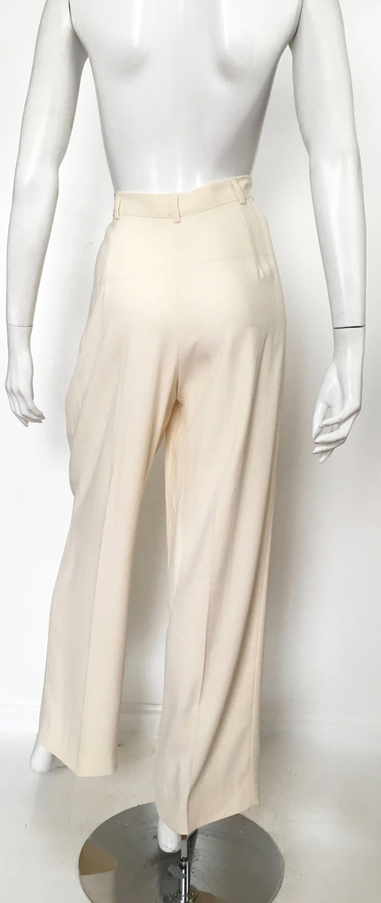 Valentino 1990s Cream Pleated Pants with Pockets Size 8. For Sale at