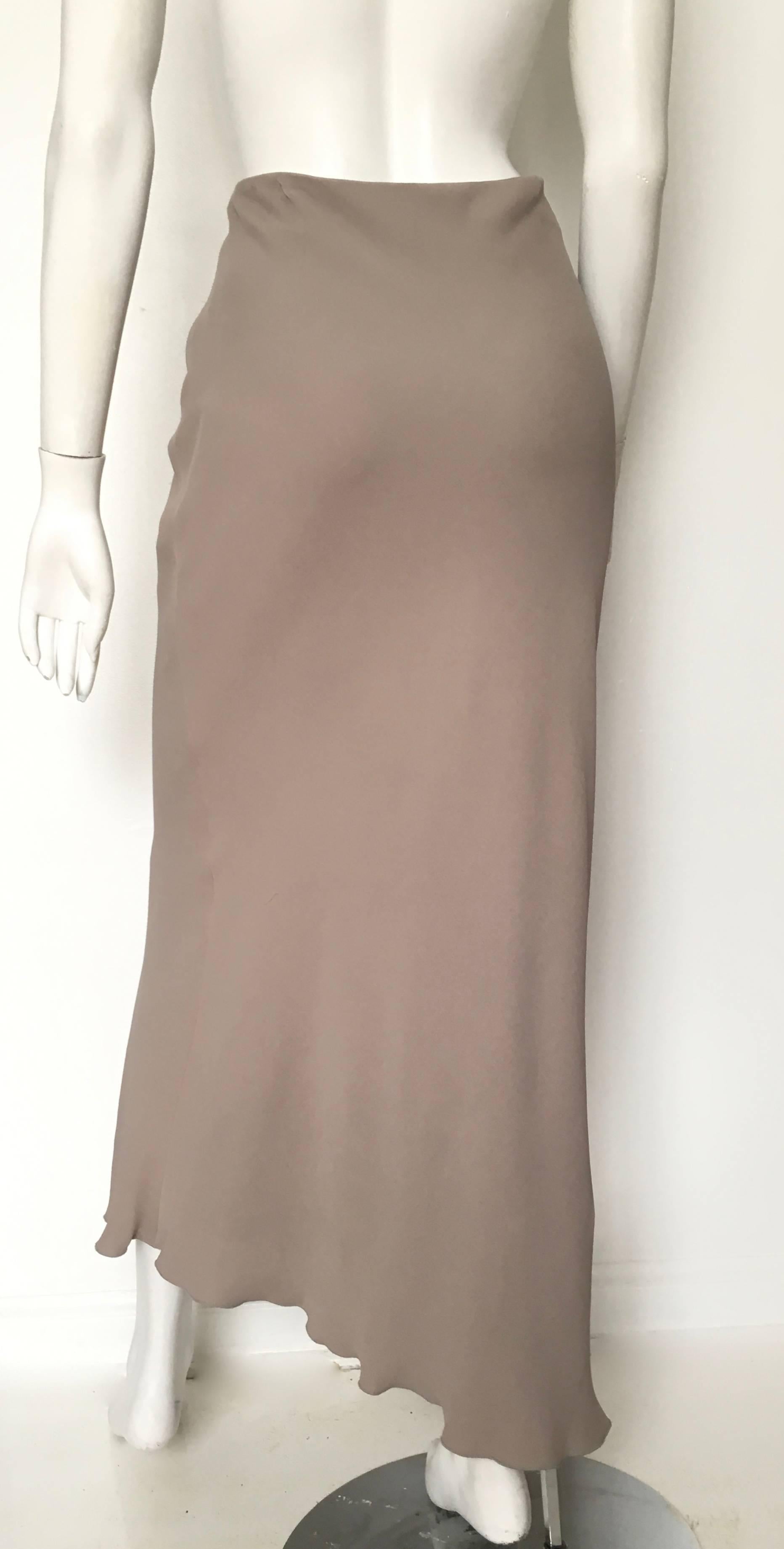 Women's or Men's Guy Laroche Grey Silk Long Skirt Size 12. Never Worn. For Sale