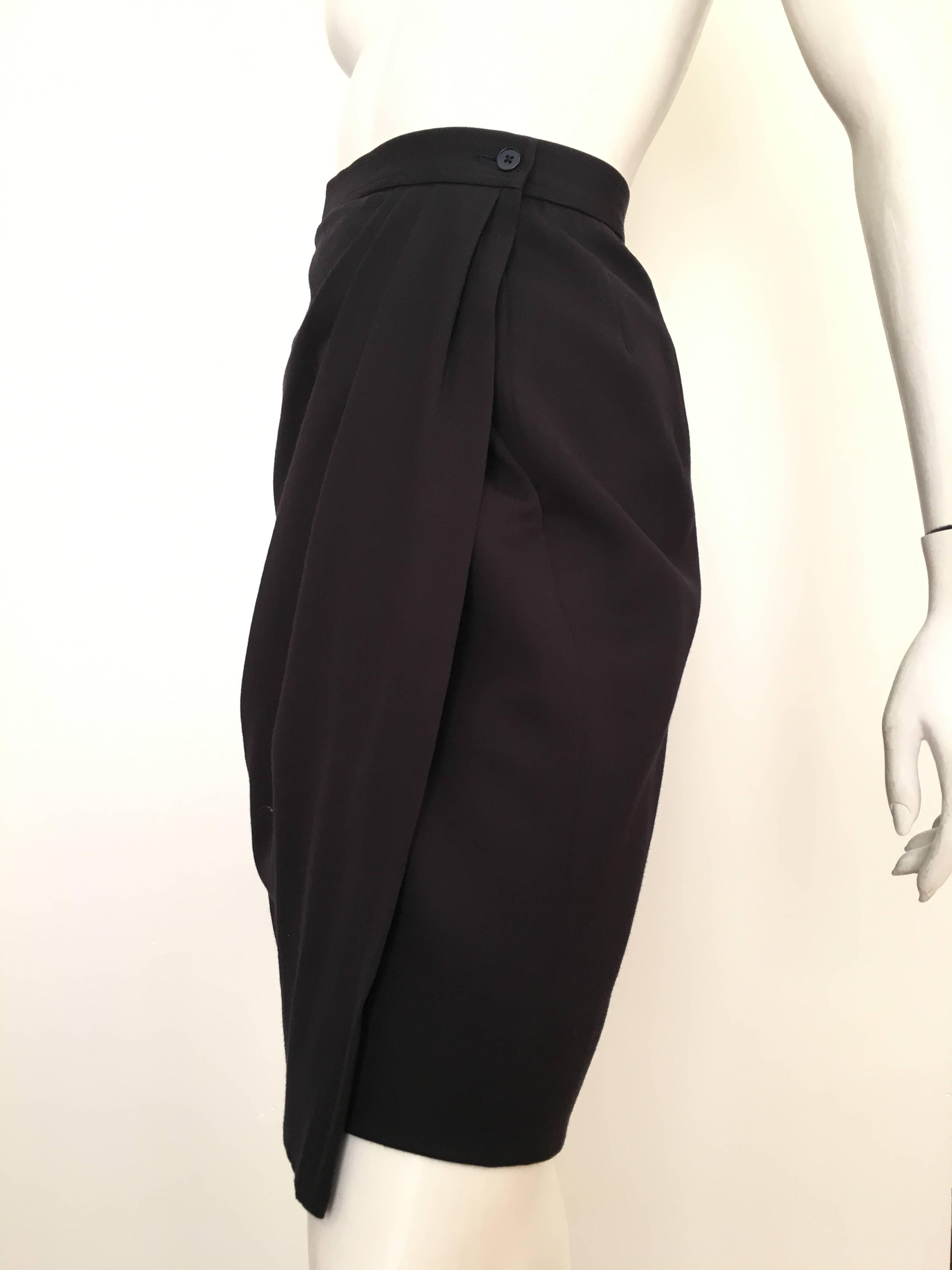 Yves Saint Laurent 1990s Black Wool Wrap Skirt with Pockets Size 6 / 8. For Sale 1