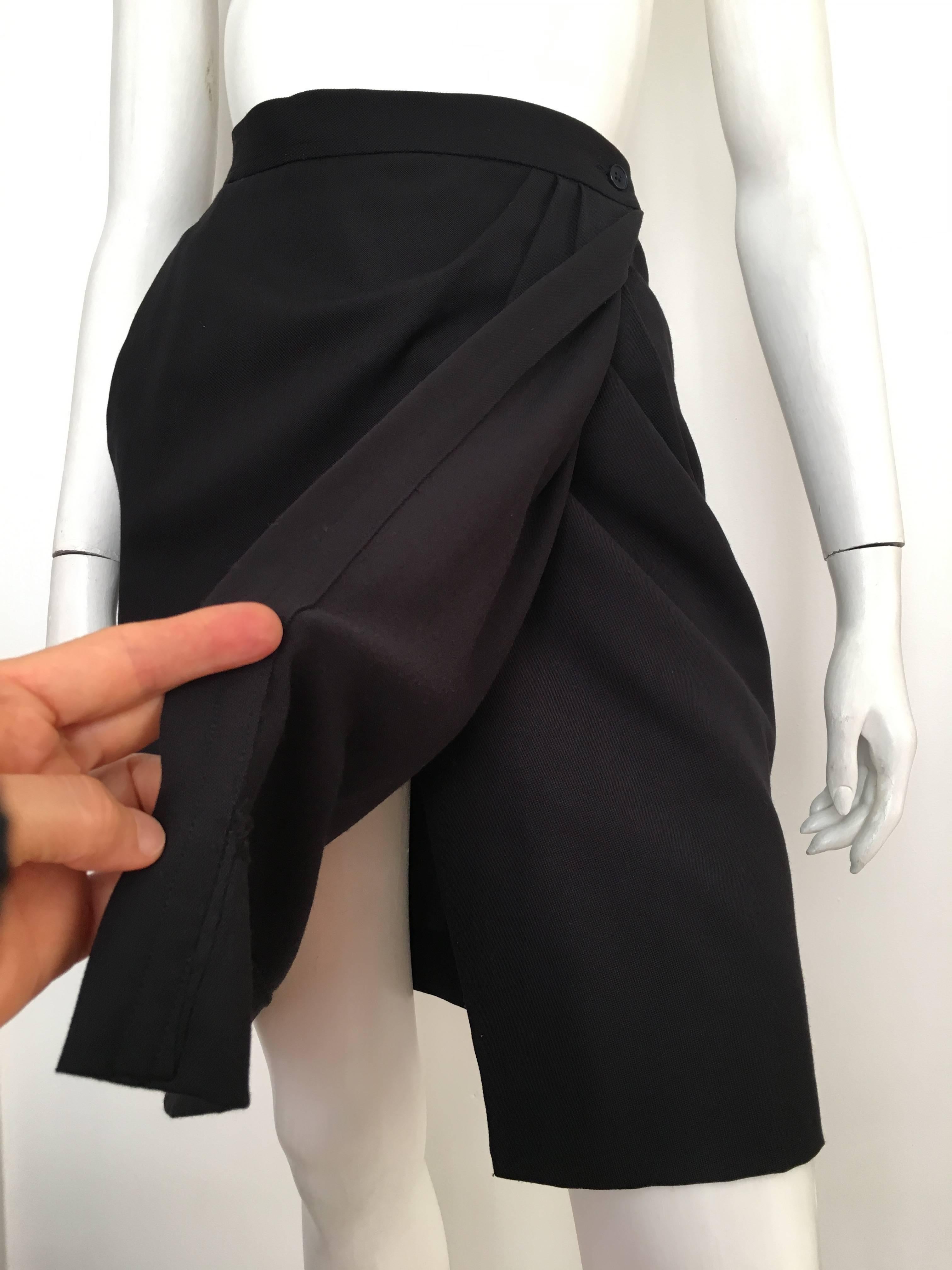 Yves Saint Laurent 1990s Black Wool Wrap Skirt with Pockets Size 6 / 8. For Sale 2