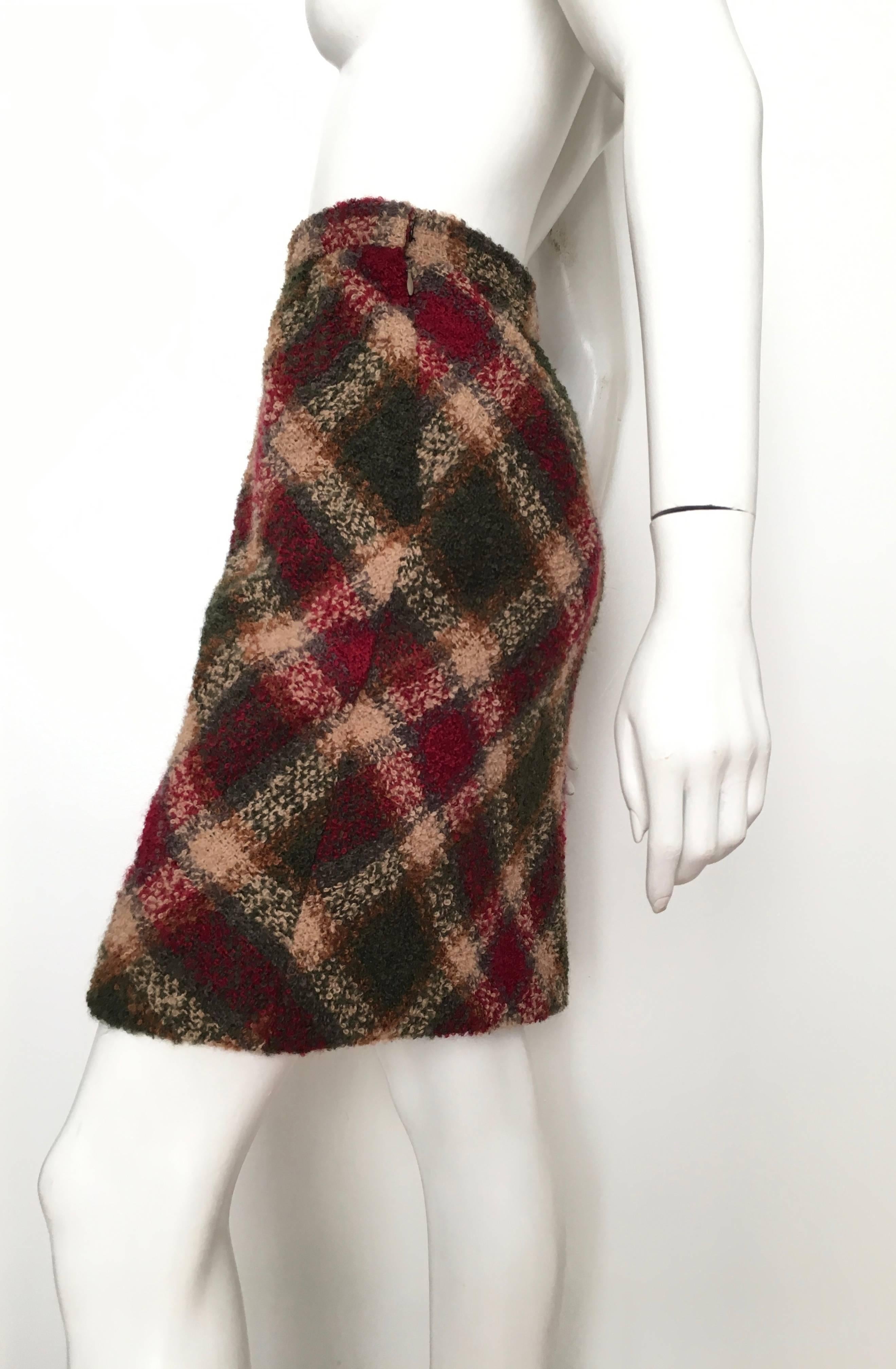 Women's or Men's Bill Blass 1970s Nubby Wool Plaid Skirt Size 4. For Sale