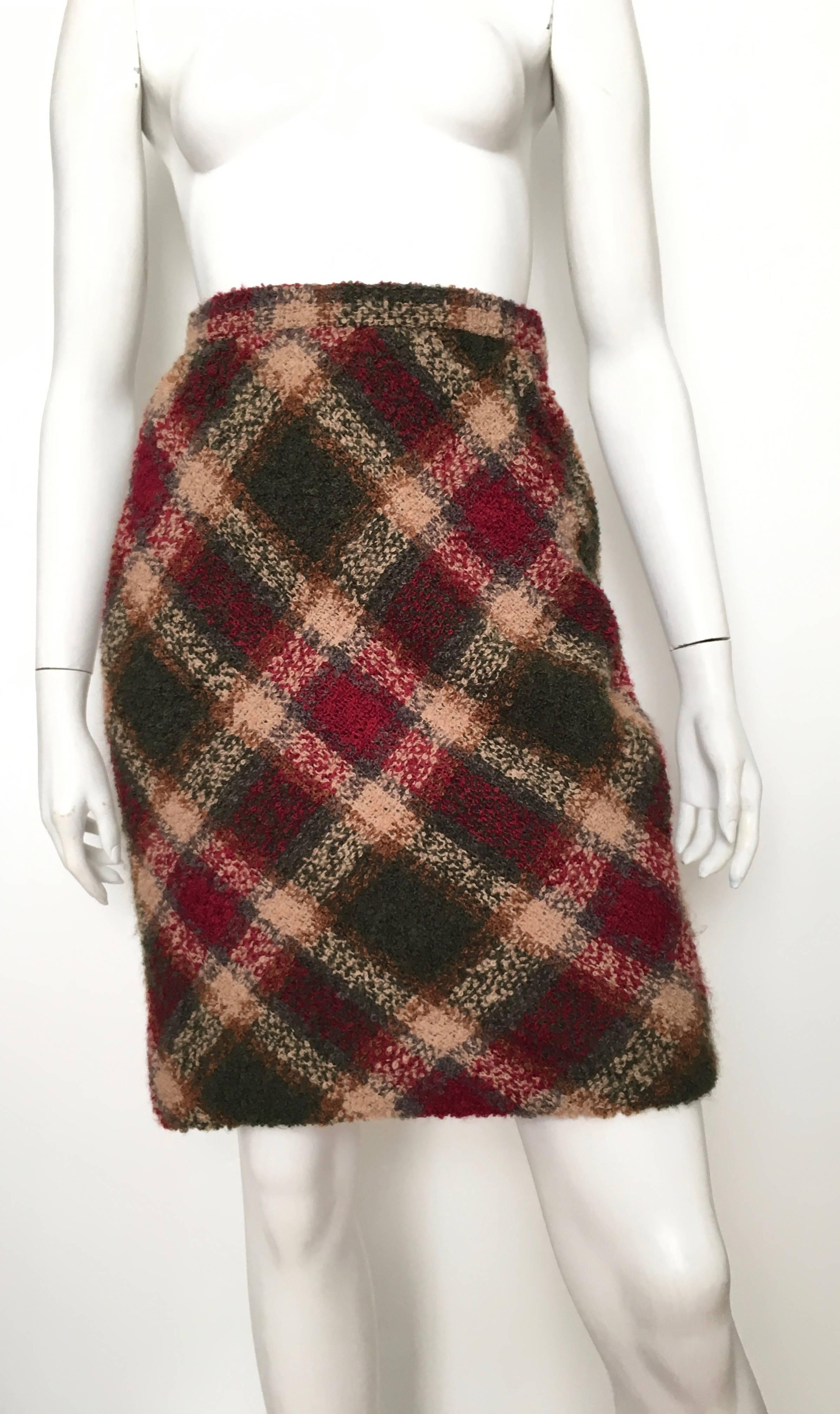 Bill Blass 1970s Nubby Wool Plaid Skirt Size 4. For Sale 5