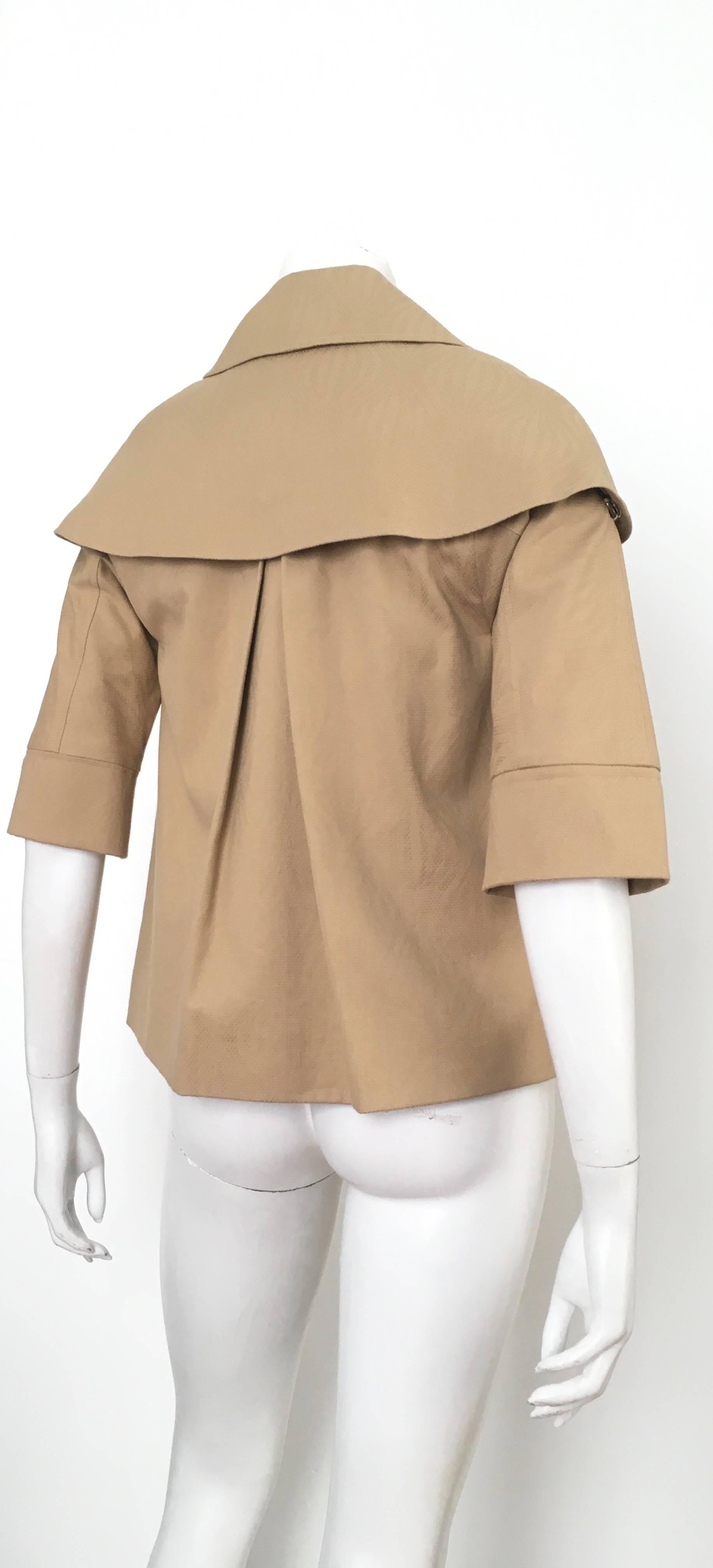 Lela Rose Tan Caped Swing Jacket Size 4. Never Worn. In New Condition For Sale In Atlanta, GA