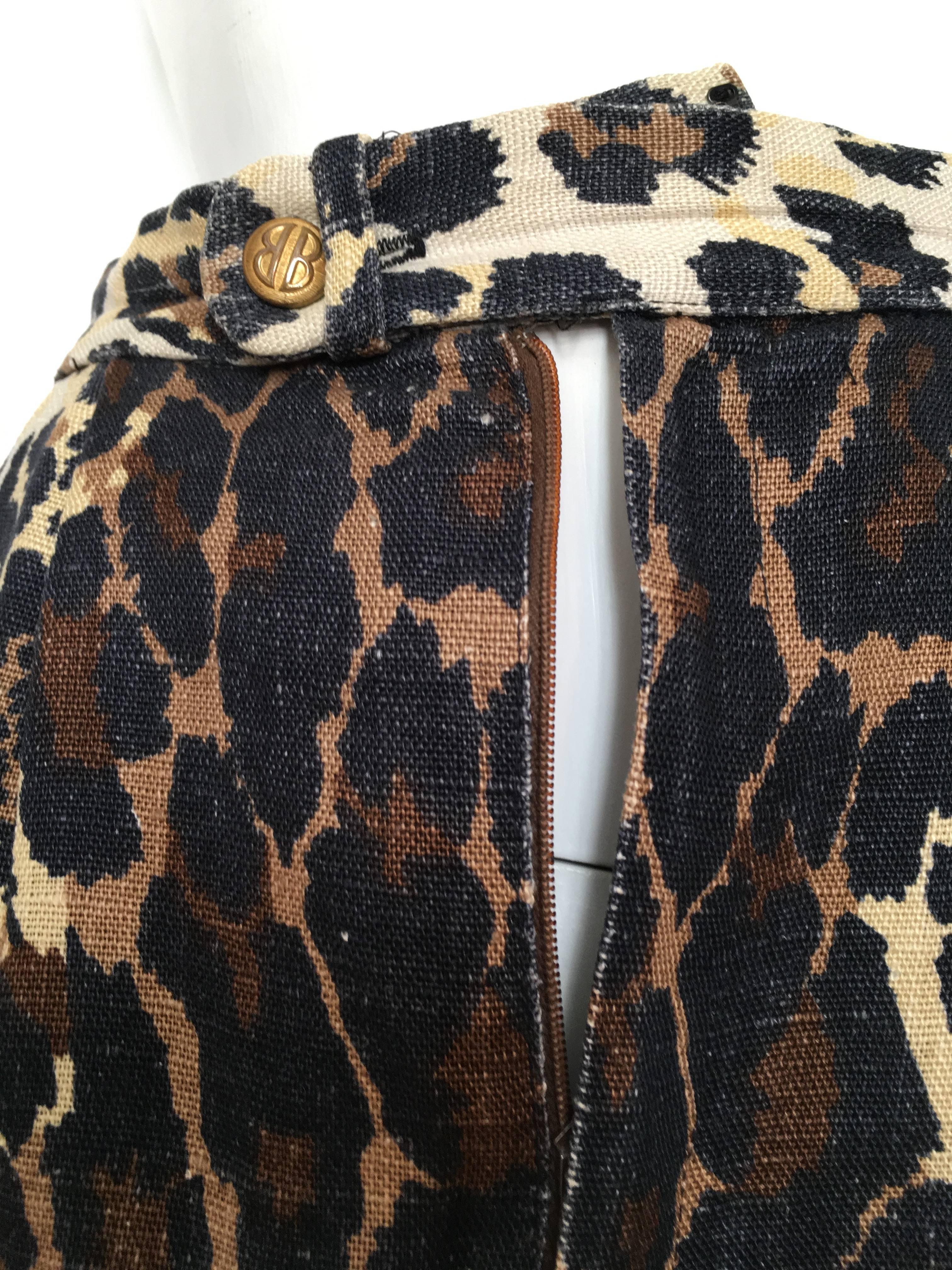 Bill Blass Linen Cheetah Print Skirt Size 4. For Sale 1