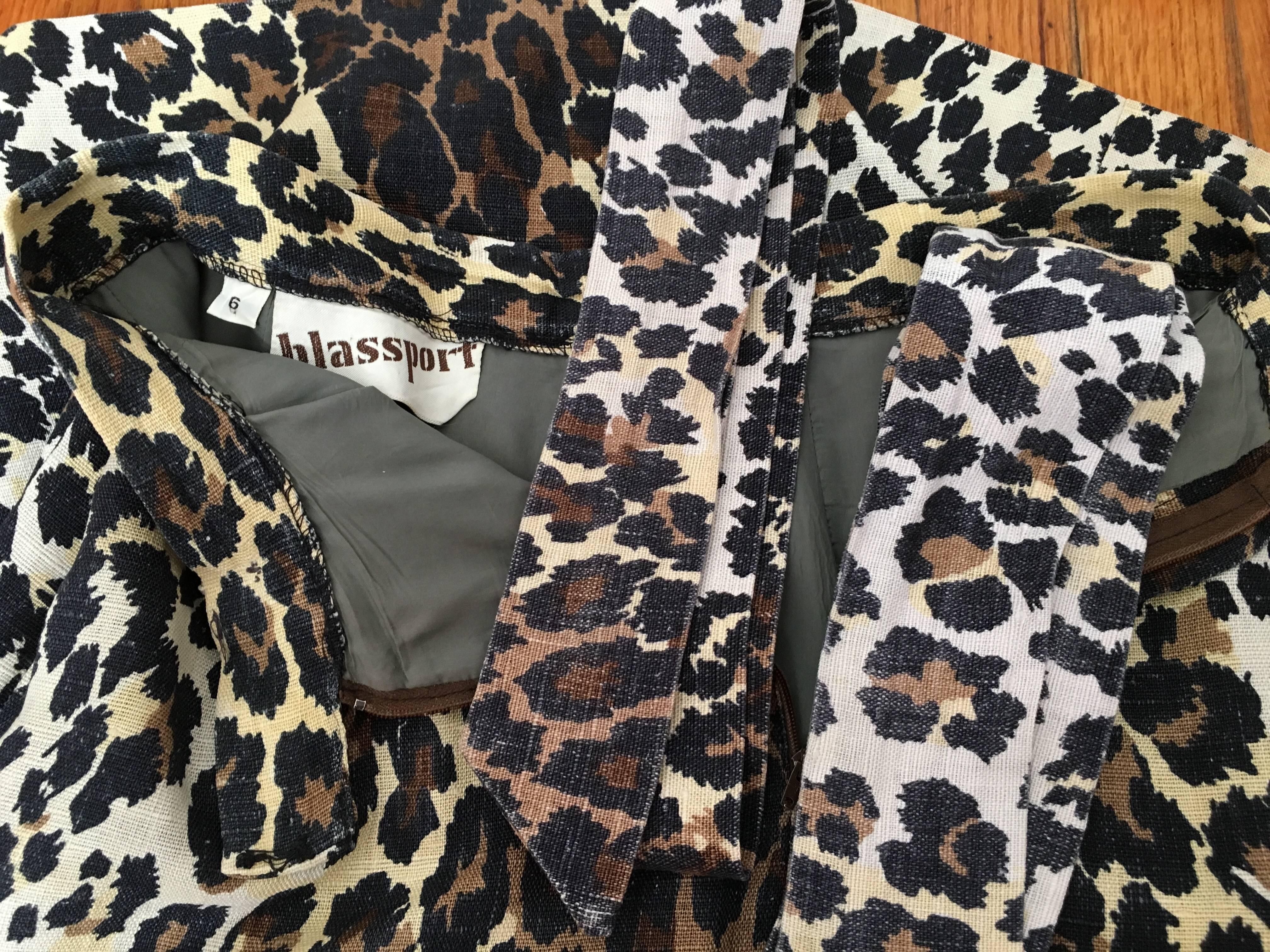 Bill Blass Linen Cheetah Print Skirt Size 4. For Sale 2