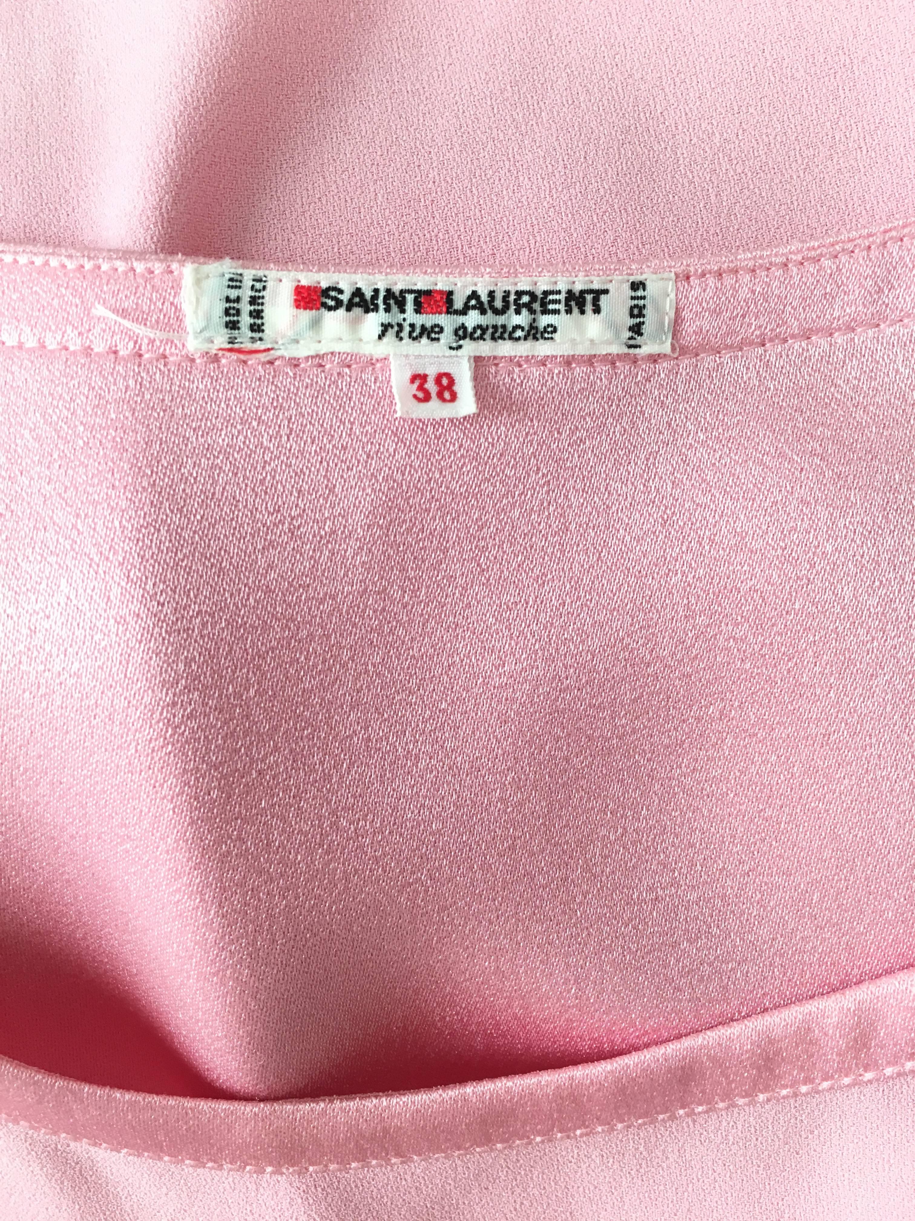 Saint Laurent Rive Gauche 1970s Pink Silk Crepe Sleeveless Blouse Size 6. For Sale 4