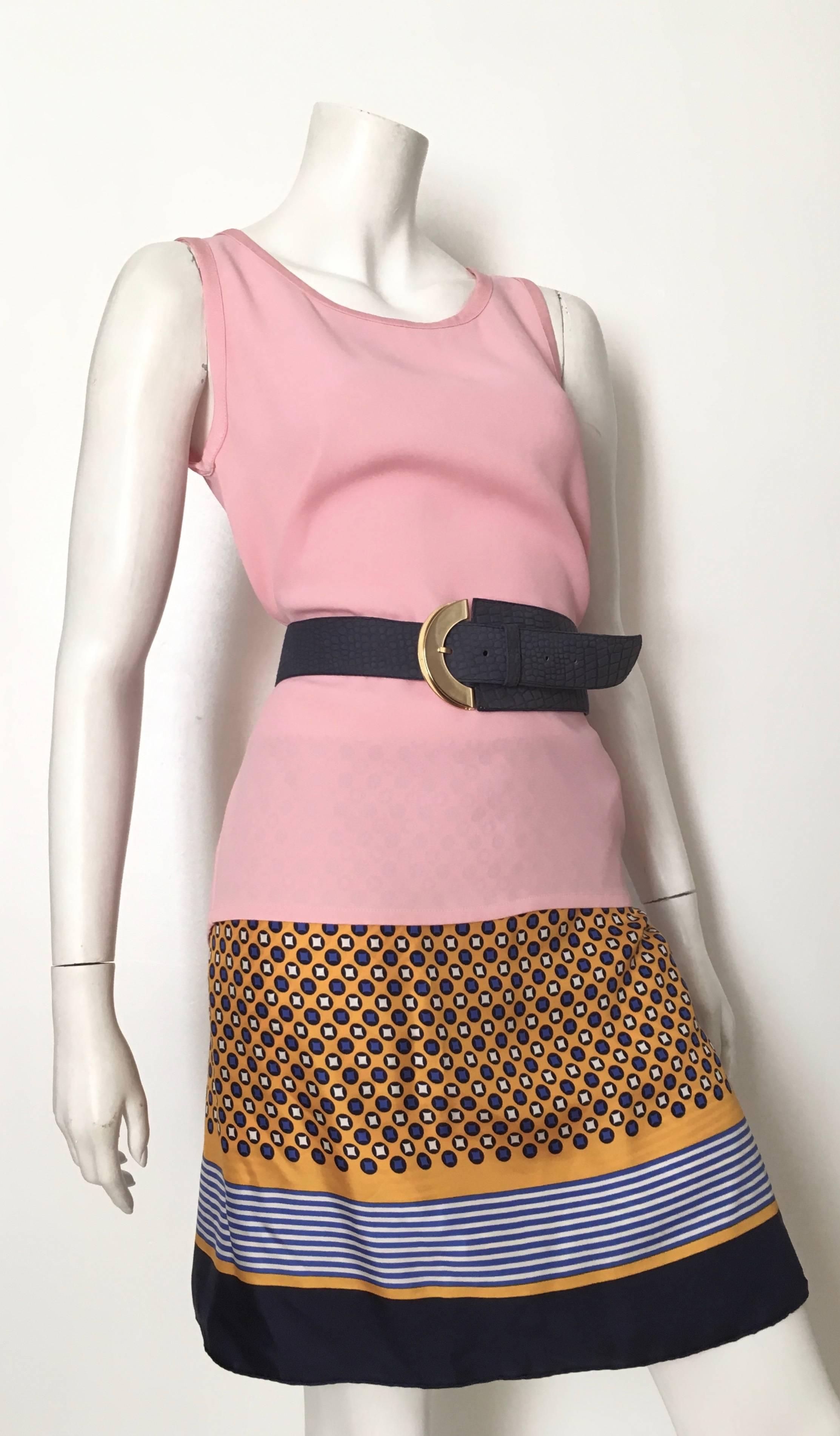 Saint Laurent Rive Gauche 1970s Pink Silk Crepe Sleeveless Blouse Size 6. For Sale 3