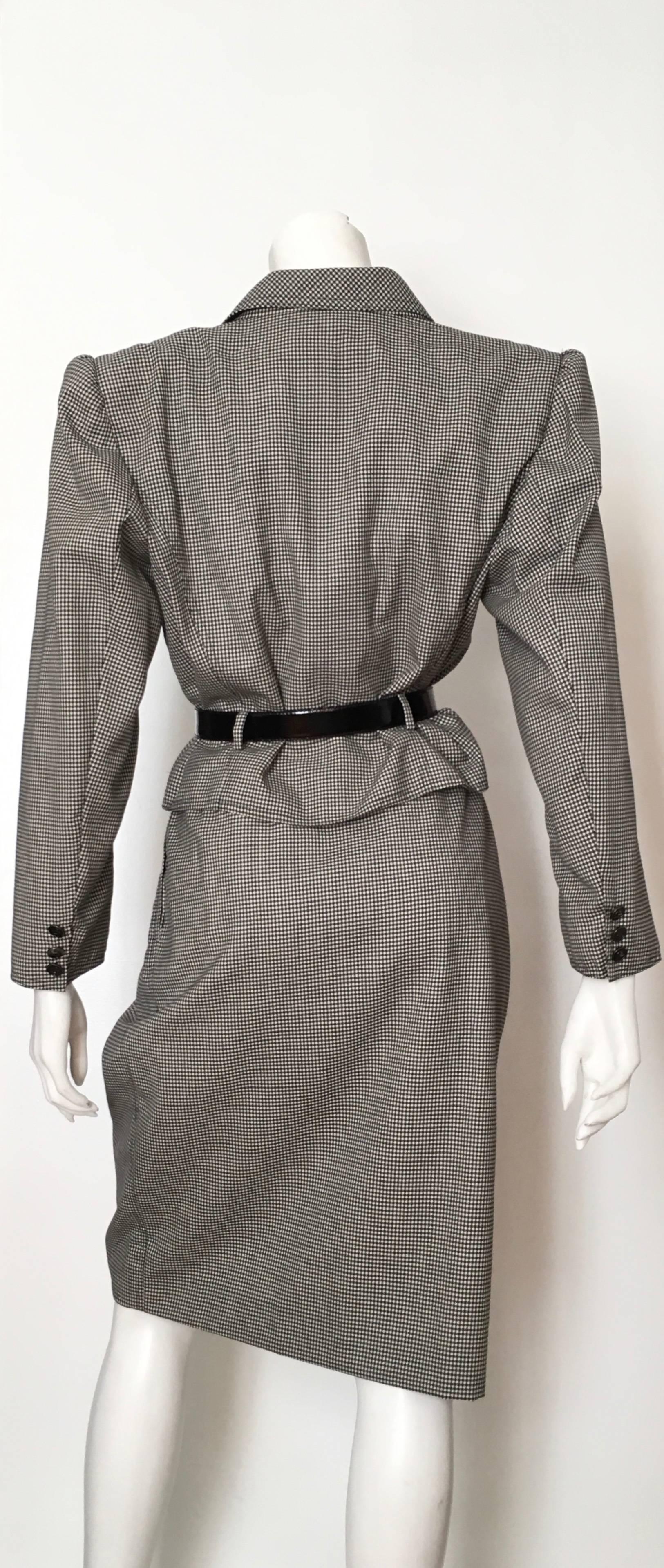 Ungaro 1980s Black and White Check Pattern Skirt Suit Size 10. For Sale 2