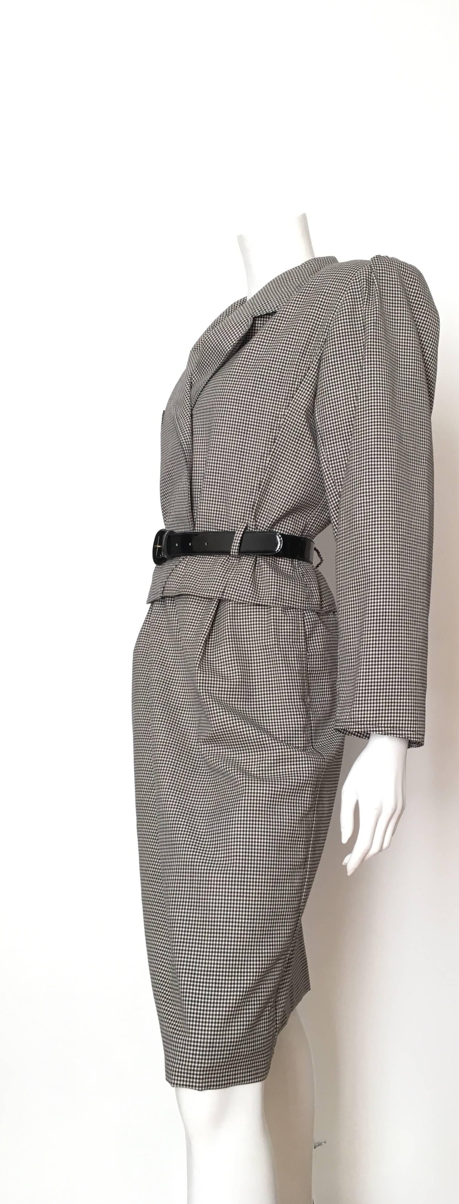 Ungaro 1980s Black and White Check Pattern Skirt Suit Size 10. For Sale 3