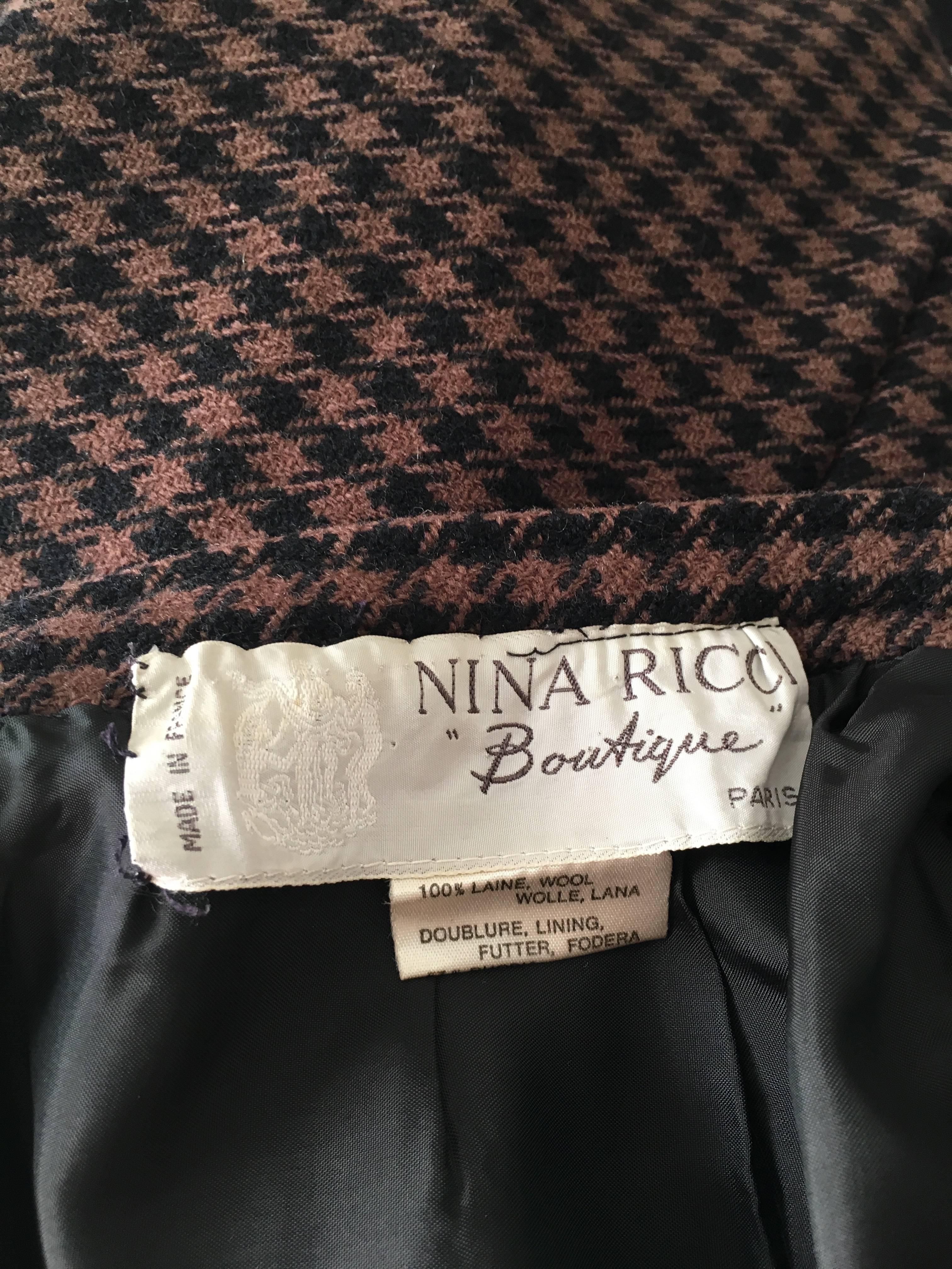 Nina Ricci 1970s Wool Brown and Black Houndstooth Jacket and Skirt Set Size 6. For Sale 5