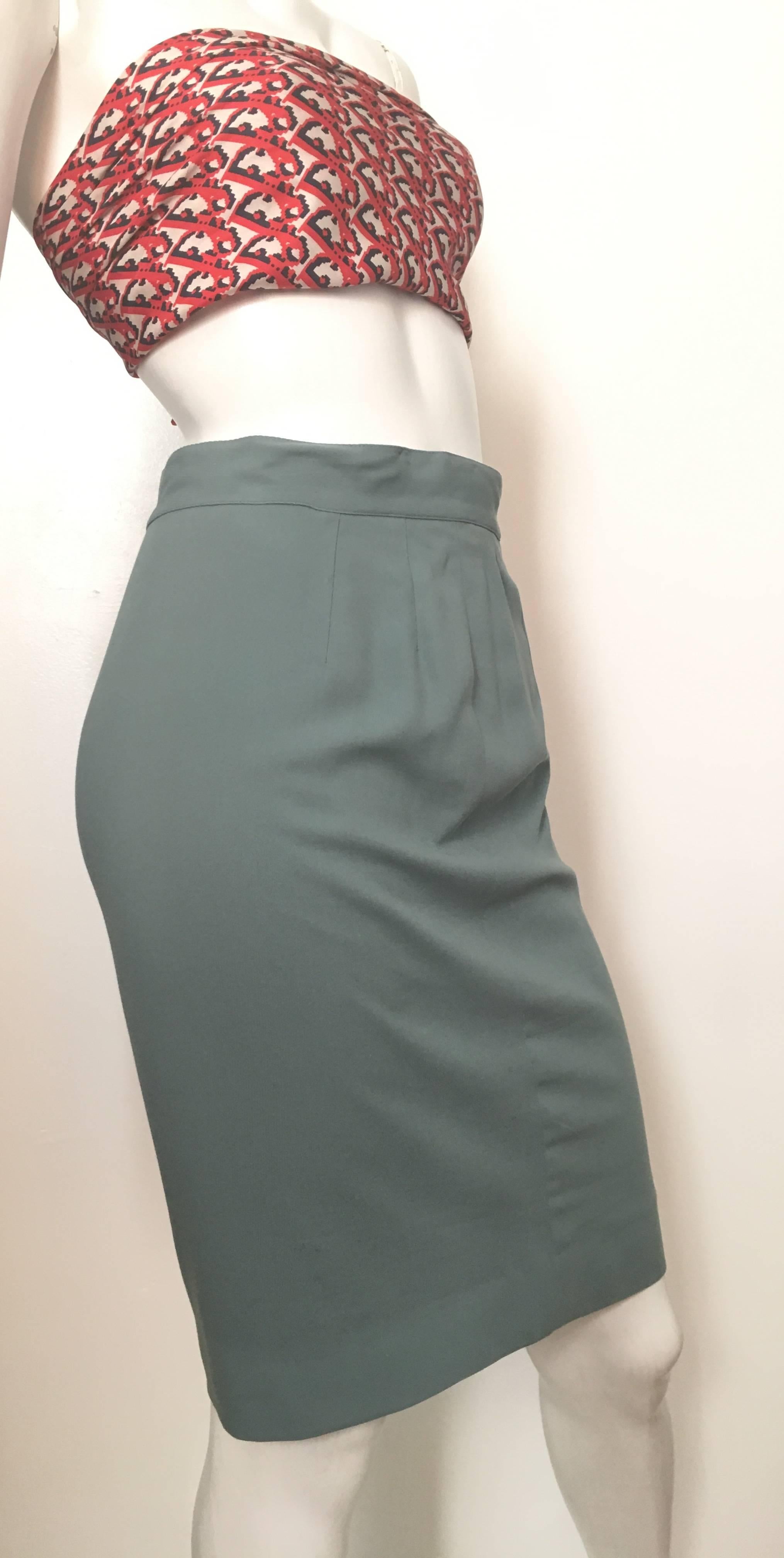 Gray Ferragamo 1980s Cotton Pencil Skirt Size 6.  For Sale