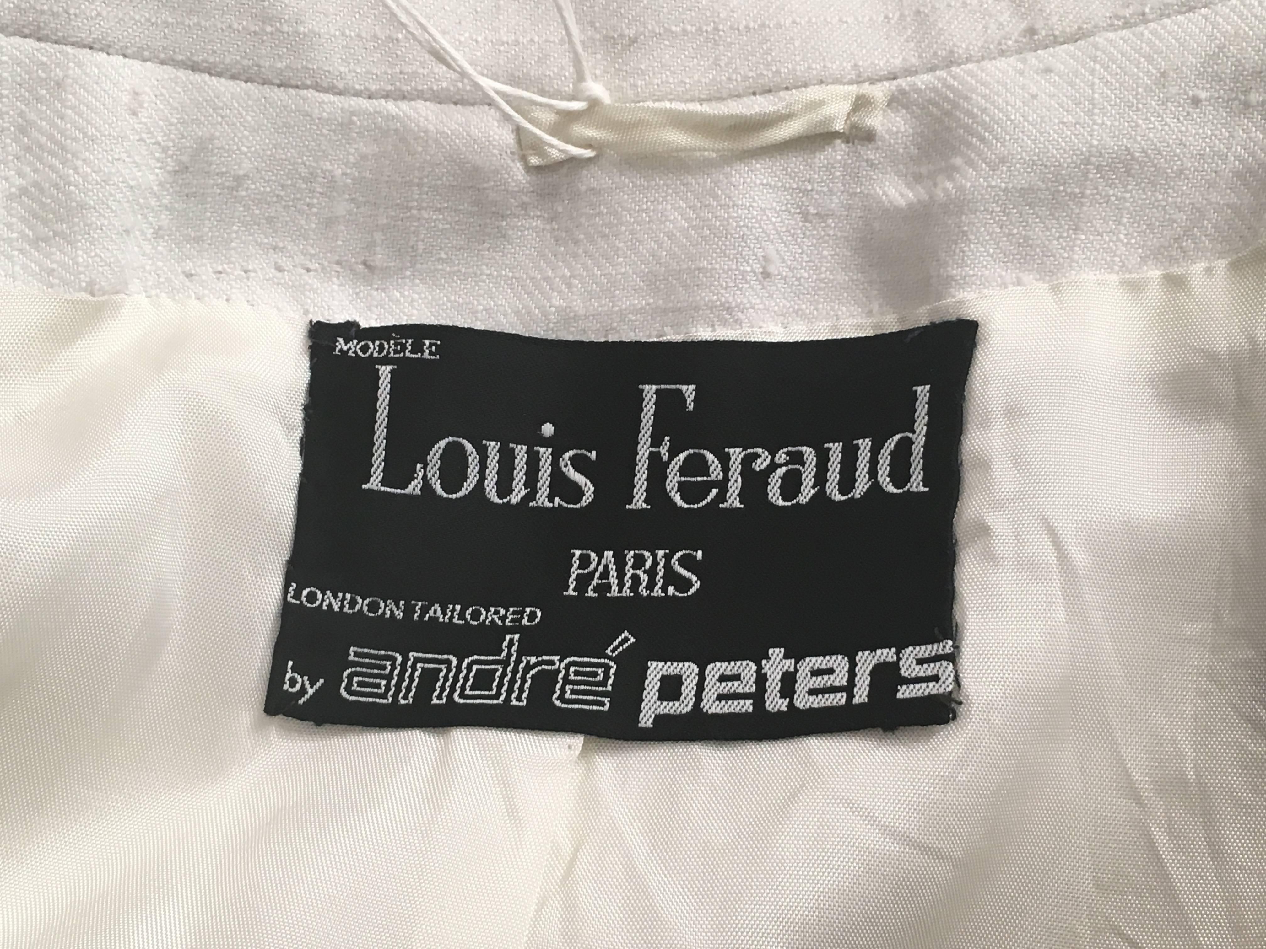 Louis Feraud by Andre Peters White Nubby Silk Cropped Jacket Size 6. For Sale 3