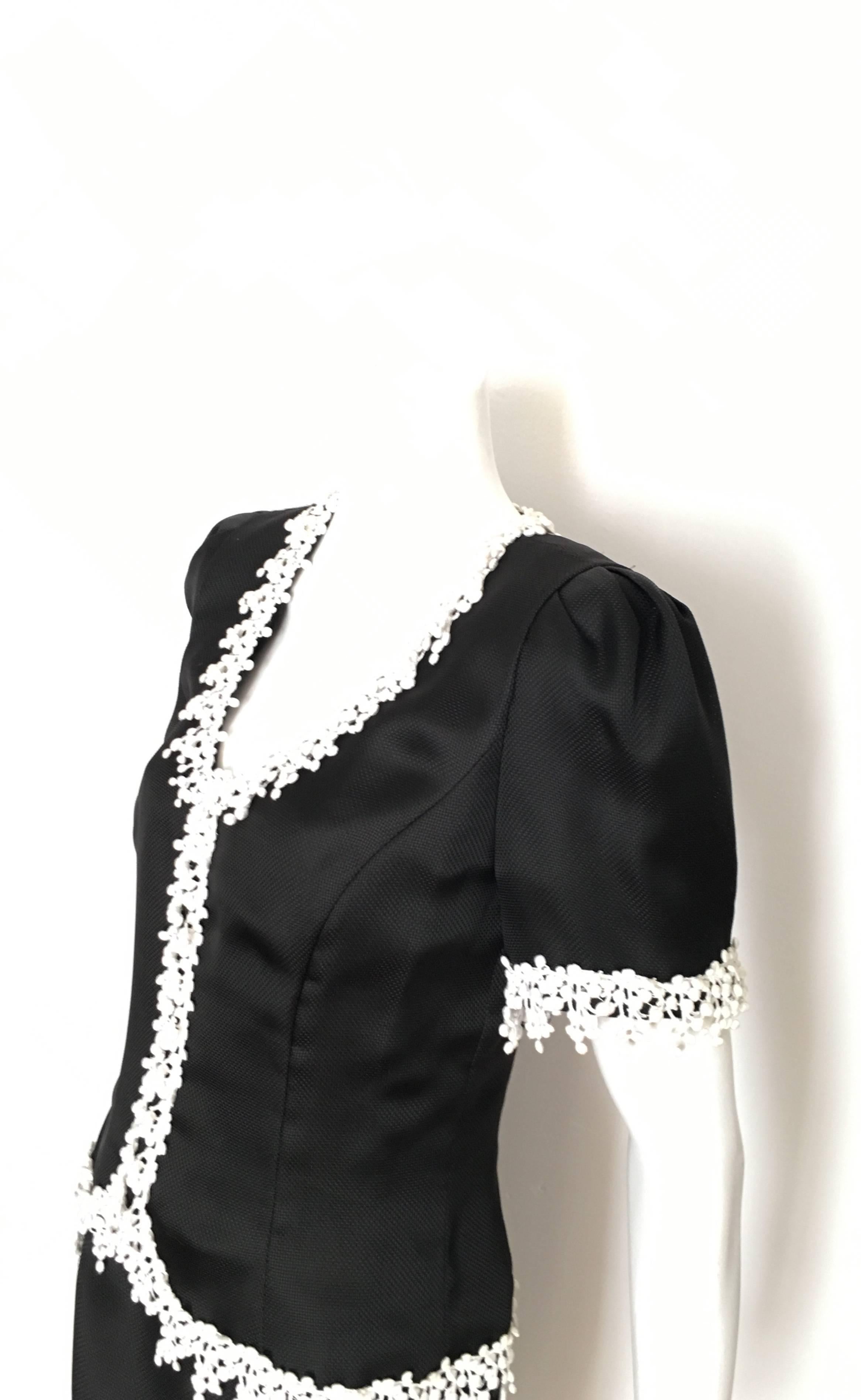 Carolina Herrera 1990s Black Silk Evening Cocktail Dress Size 8. For Sale 3