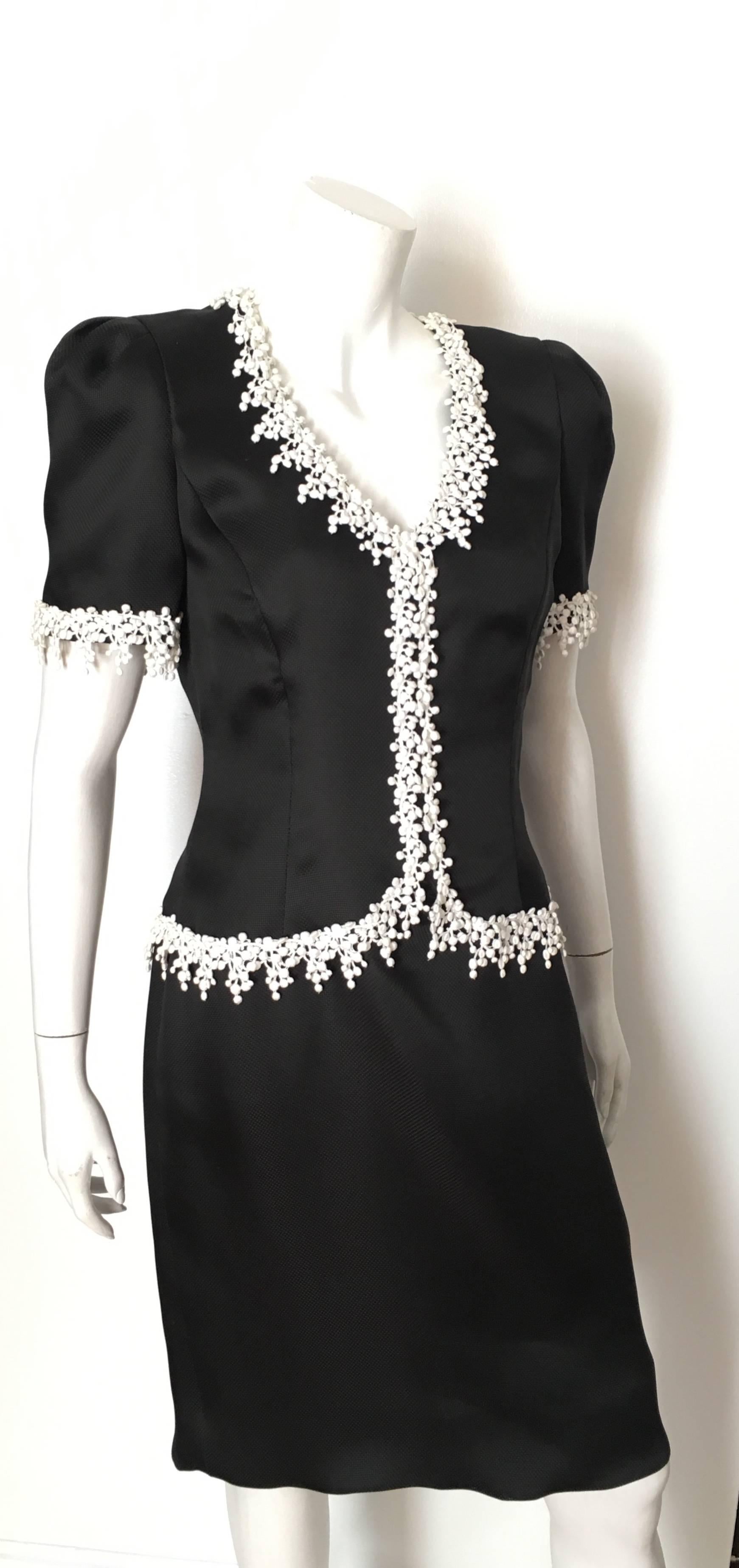 Carolina Herrera 1990s Black Silk Evening Cocktail Dress Size 8. For Sale 4