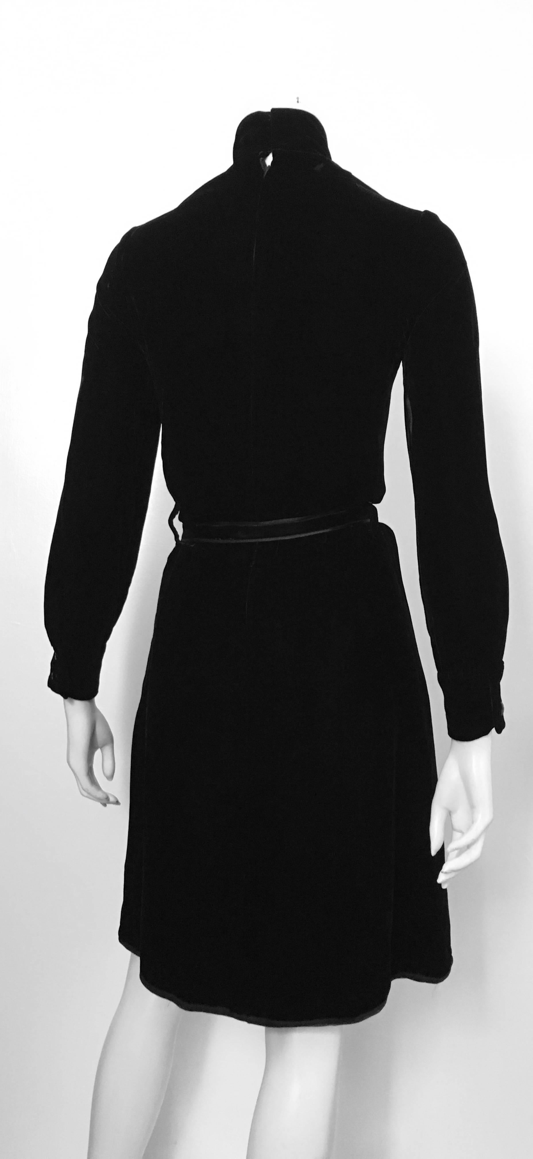 Dior for El Jay 1960s Black Velvet Evening Dress with Bow & Belt Size 6. In Excellent Condition In Atlanta, GA