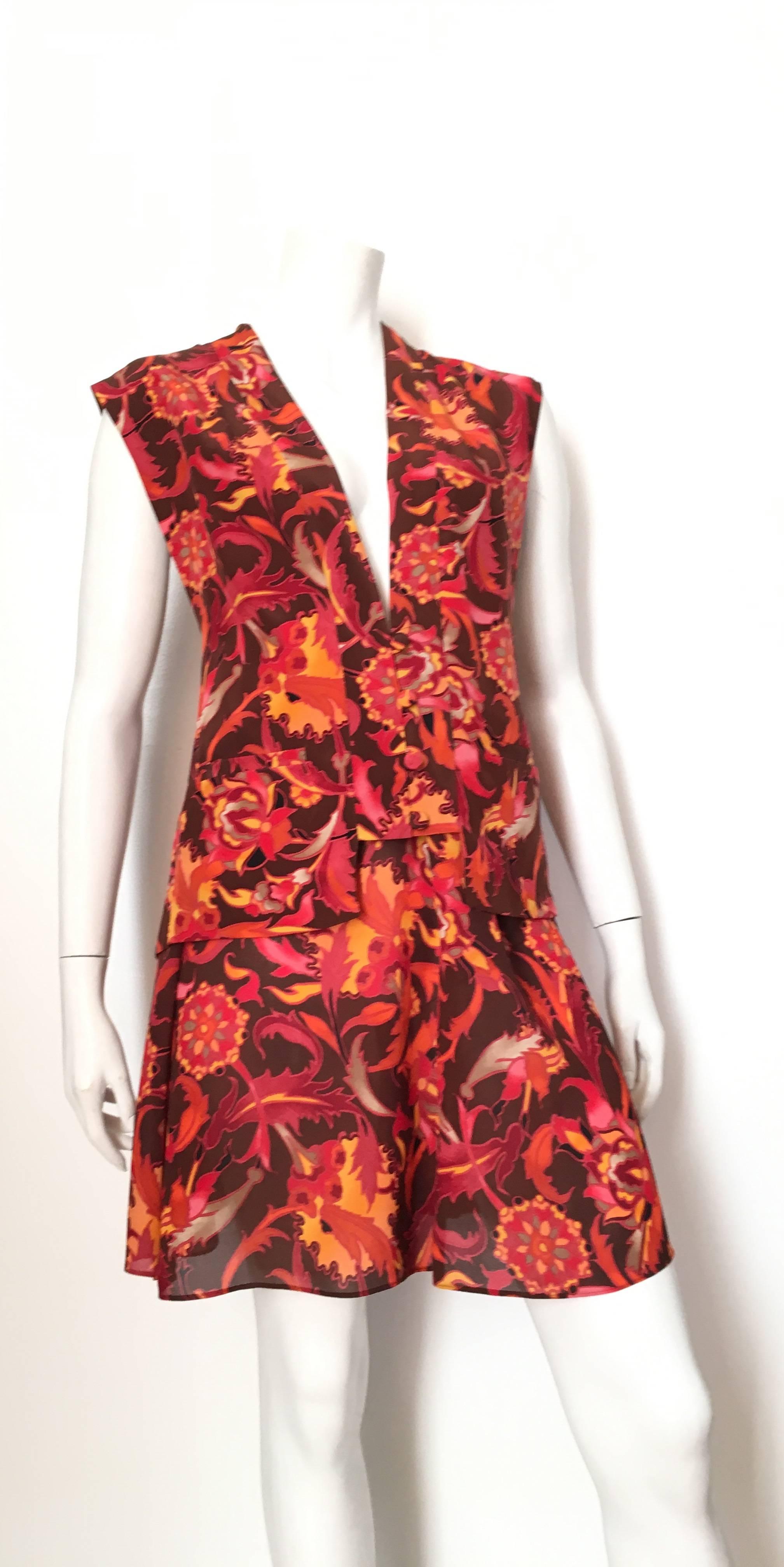 Red Diane Von Furstenberg 1980s Silk Floral Vest & Skirt Set Size Small. For Sale