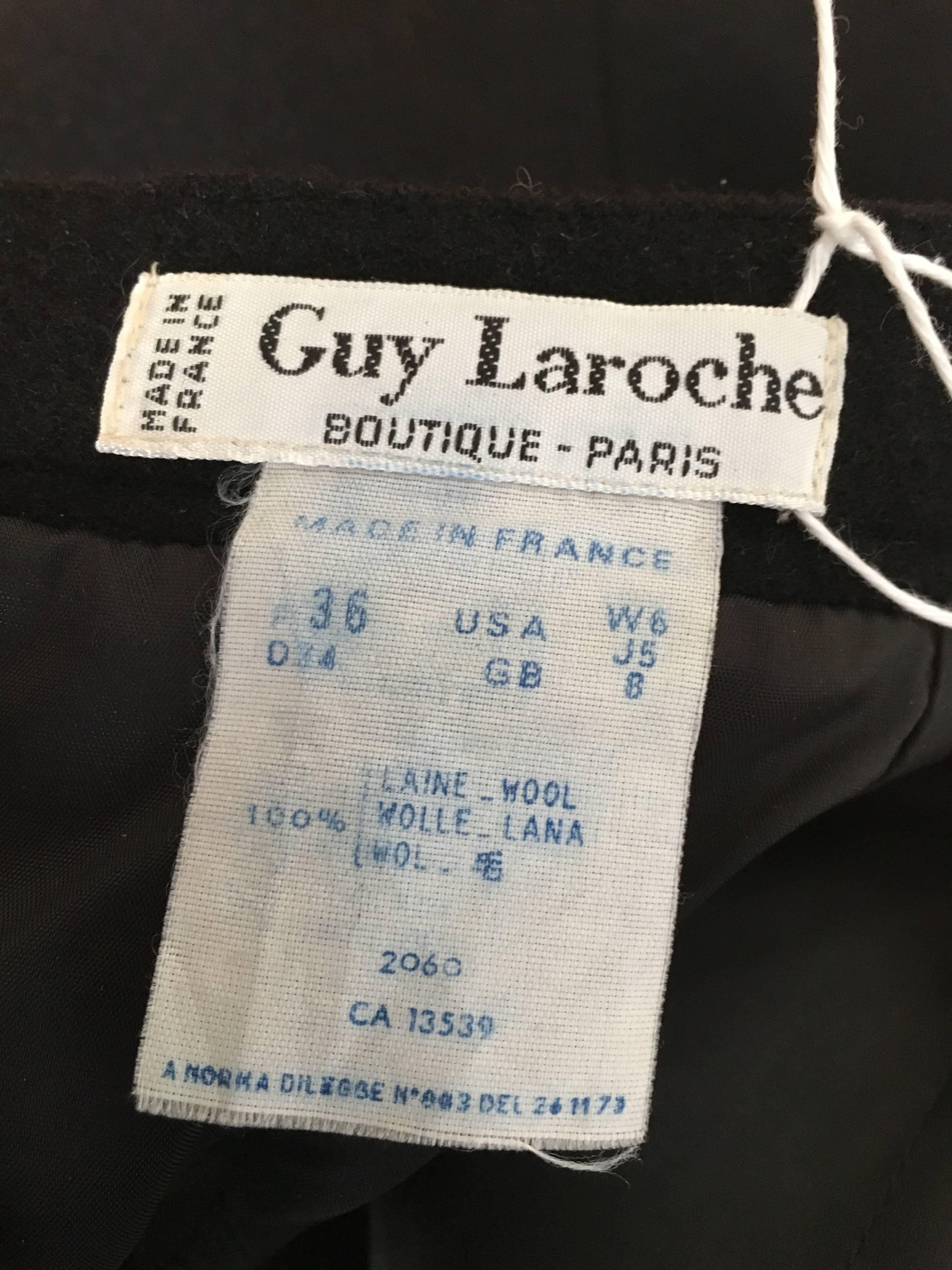 Guy Laroche Black Wool Pencil Skirt Size 4. For Sale 4