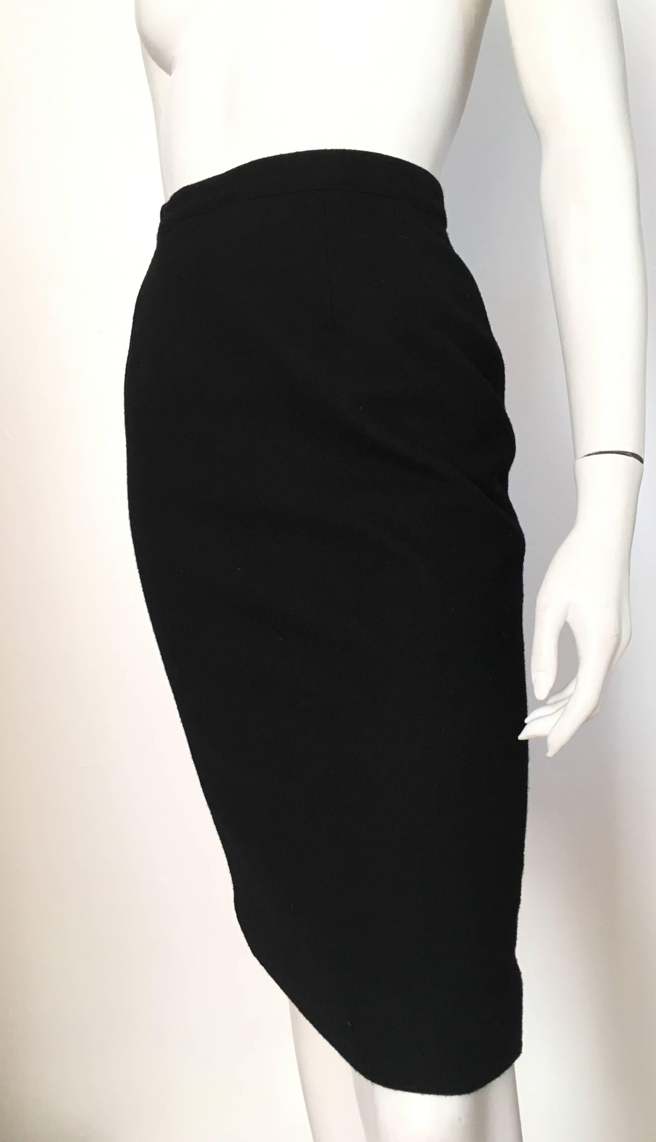 Guy Laroche Black Wool Pencil Skirt Size 4. For Sale 1