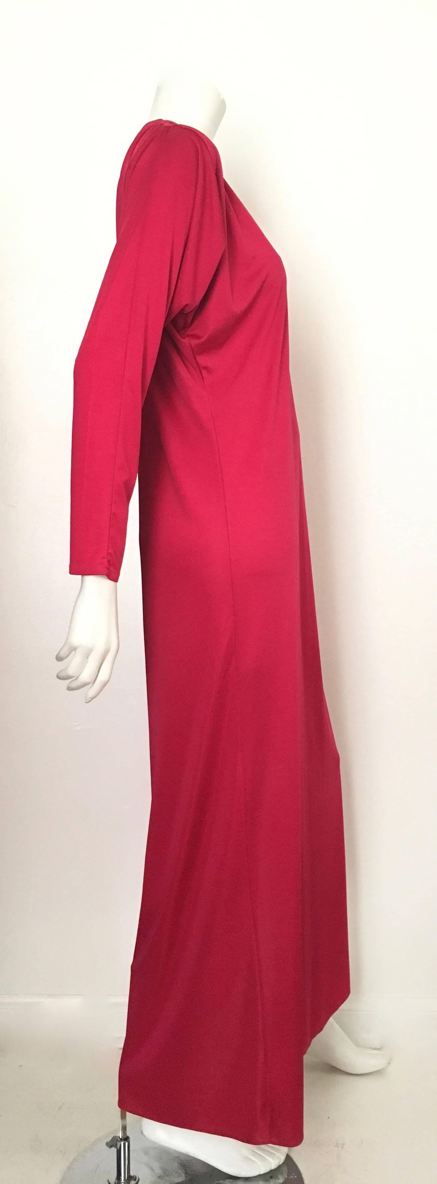 Swirl 1980s Raspberry Evening Dress Gown Size 6.  In Excellent Condition For Sale In Atlanta, GA