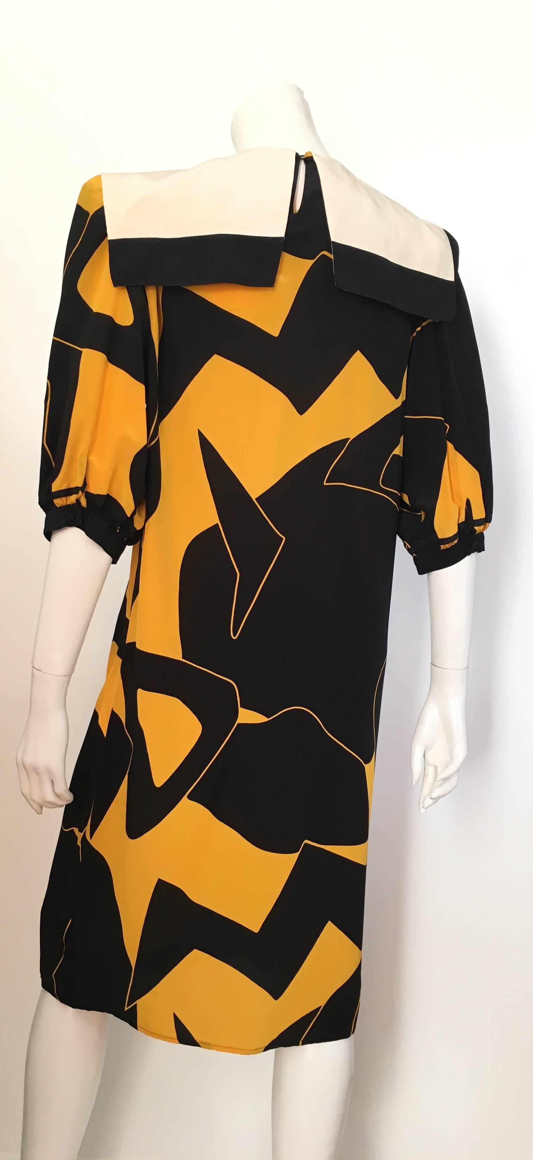 Women's or Men's Flora Kung Silk Abstract Pattern Dress with Sailor Collar Size 10. For Sale