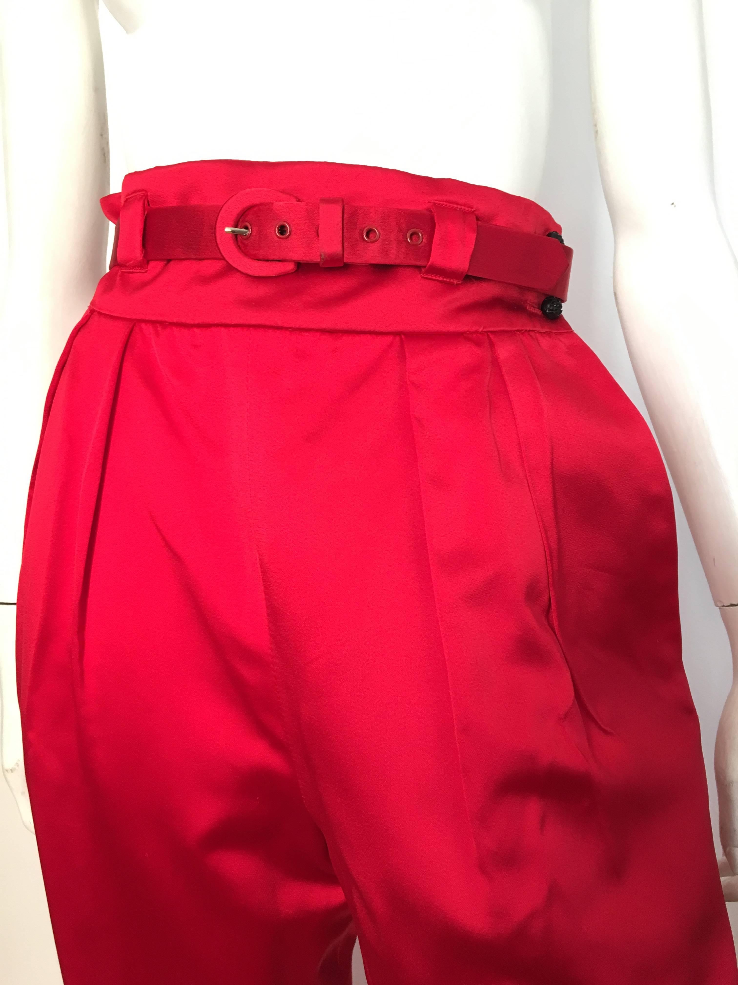 Bill Blass Red Satin Pleated Evening Pants with Pockets Size 4. For Sale 2