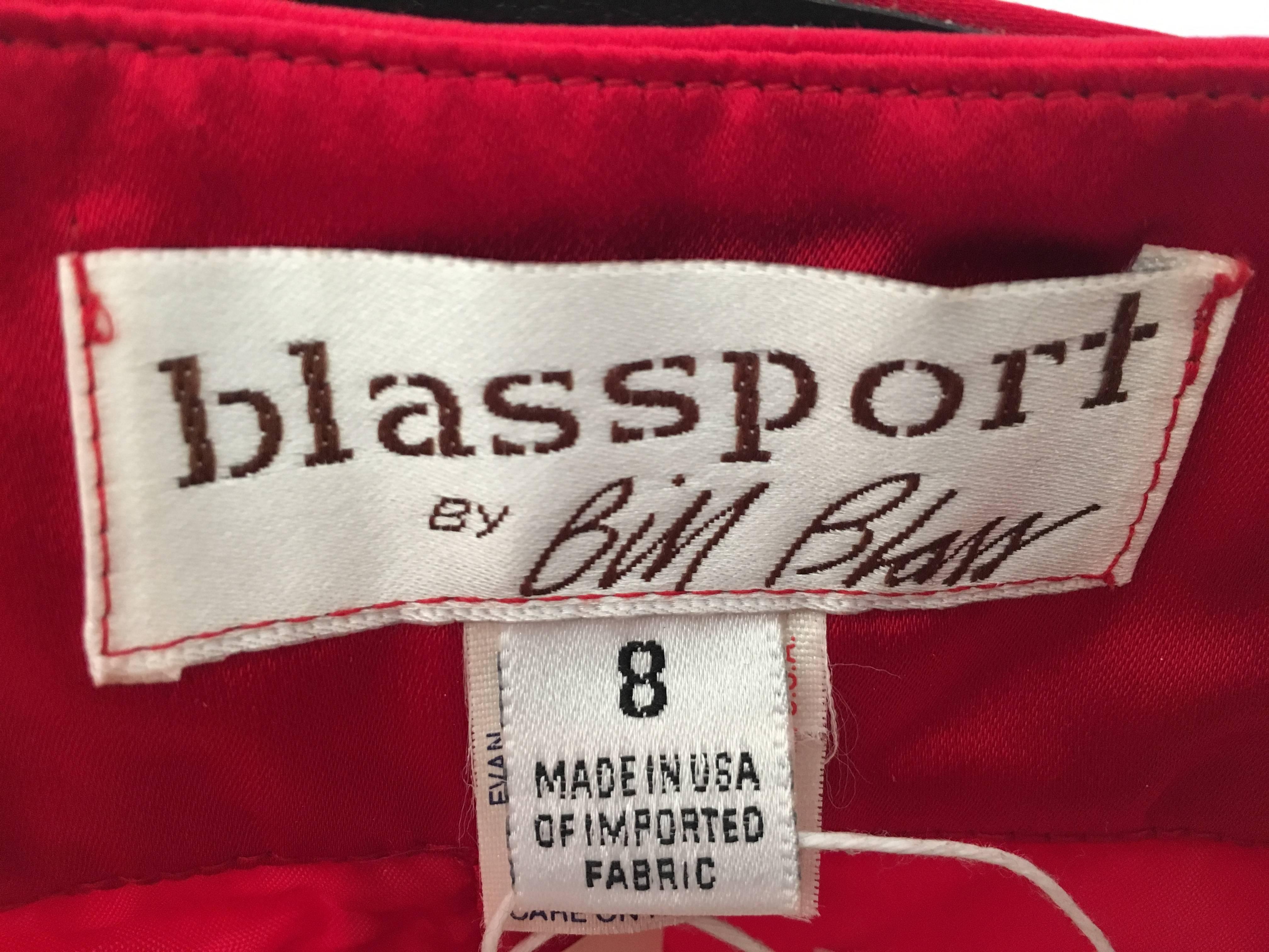 Bill Blass Red Satin Pleated Evening Pants with Pockets Size 4. For Sale 3