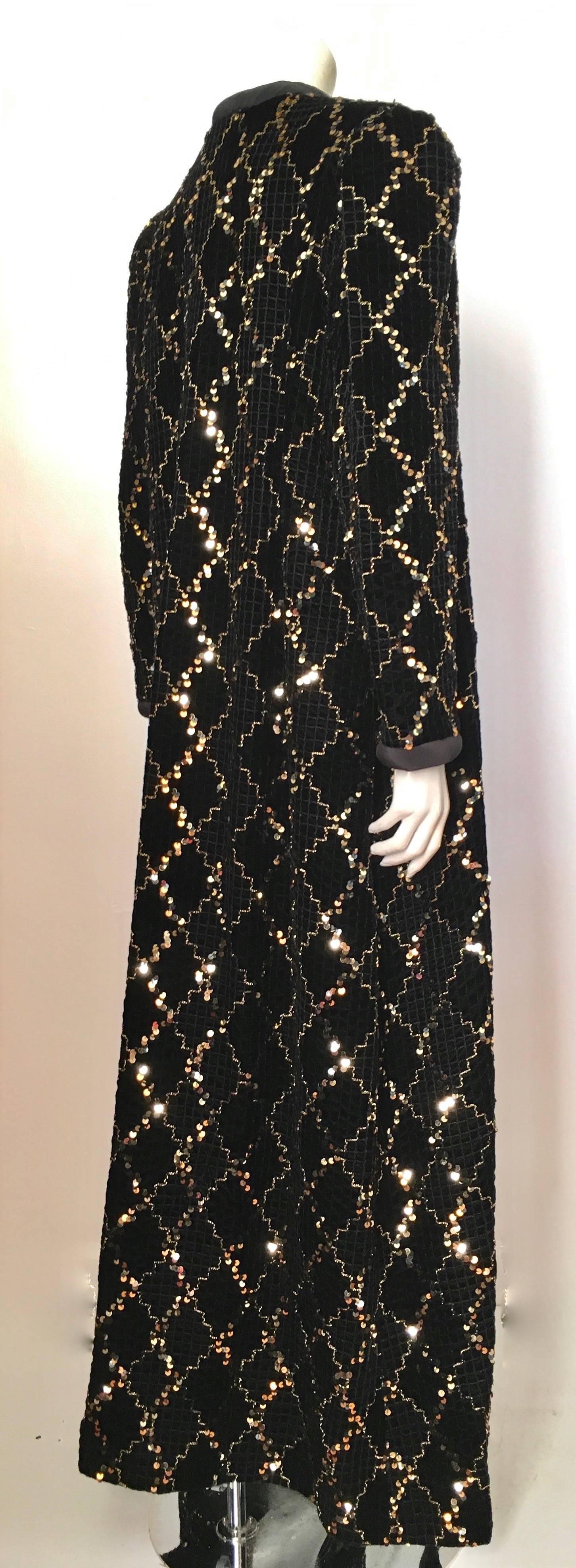 Women's or Men's David Brown for Neiman Marcus Black Velvet Sequin Evening Coat Size 10/12.