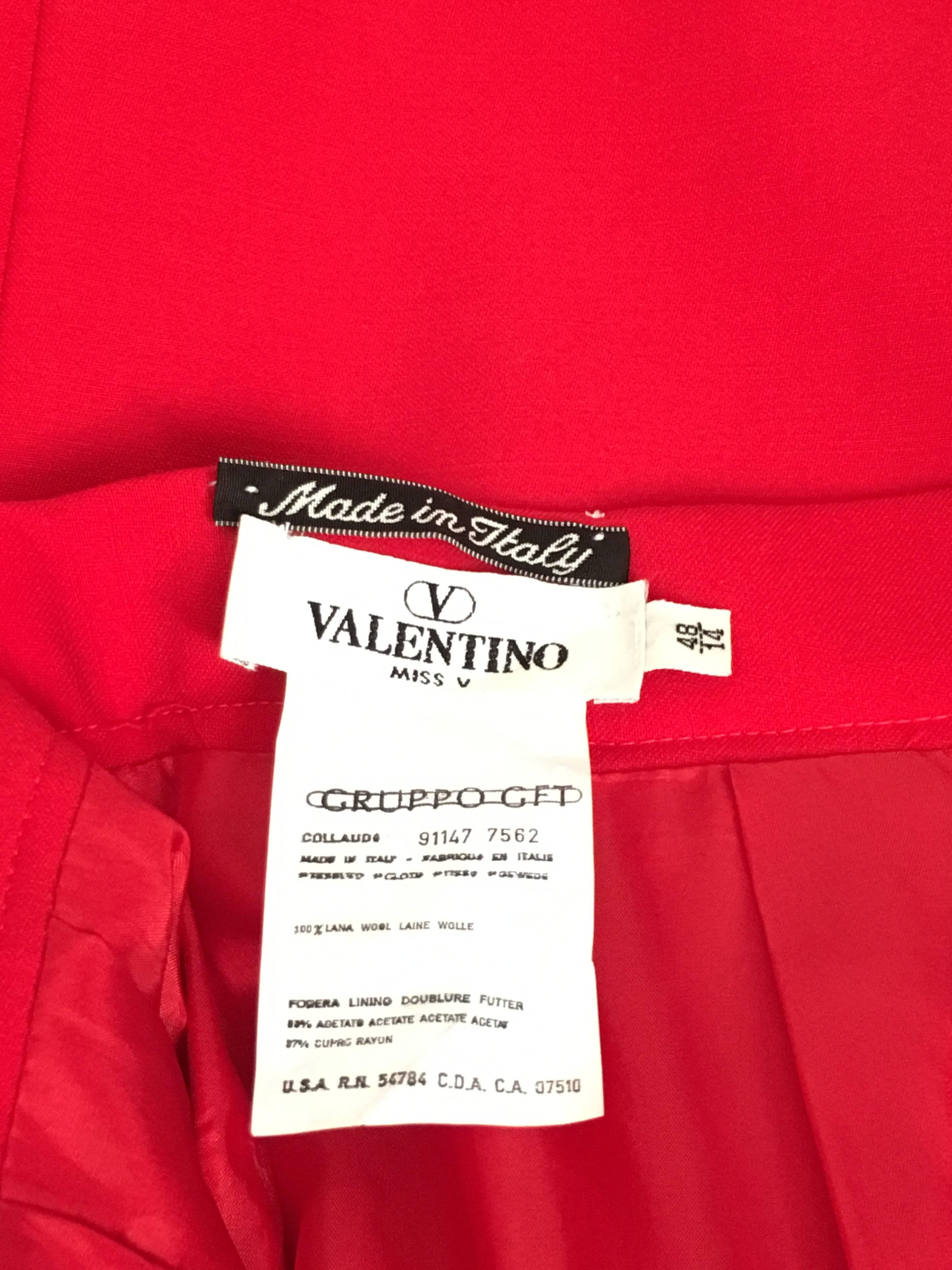 Valentino Red Wool Skirt Size 12. For Sale 3