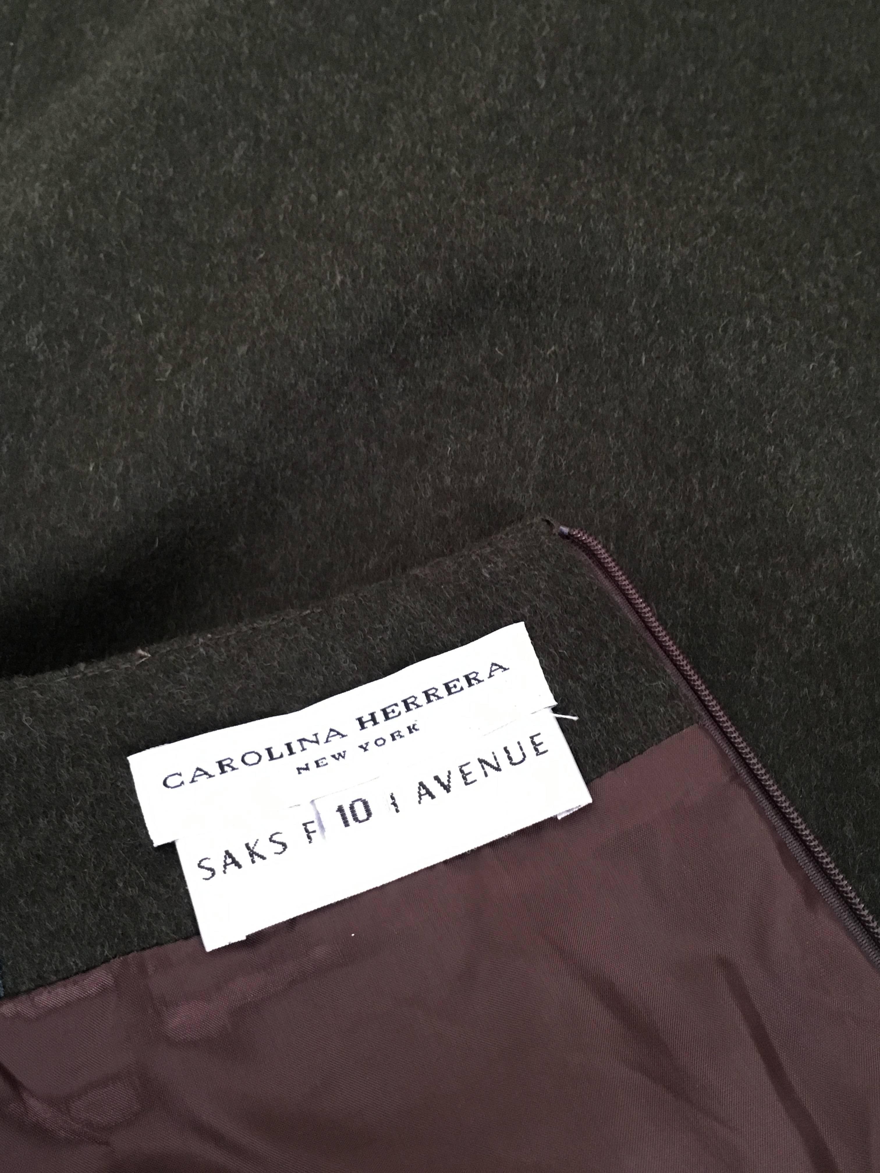 Carolina Herrera for Saks Olive Brushed Wool Skirt Size 10 Made in Italy. For Sale 2